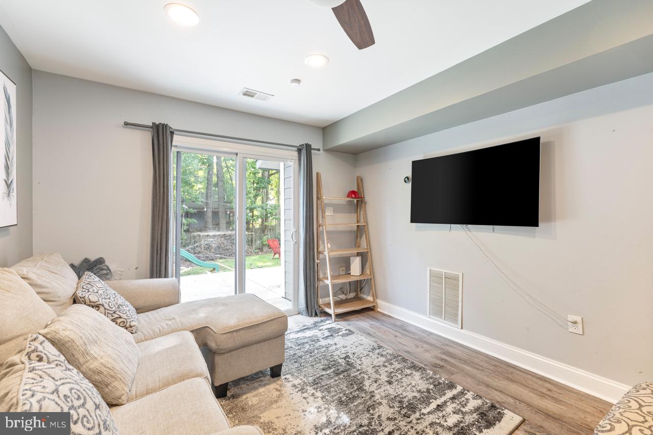 5562 SAINT CHARLES DR, WOODBRIDGE, Virginia 22193, 3 Bedrooms Bedrooms, ,2 BathroomsBathrooms,Residential,For sale,5562 SAINT CHARLES DR,VAPW2099292 MLS # VAPW2099292