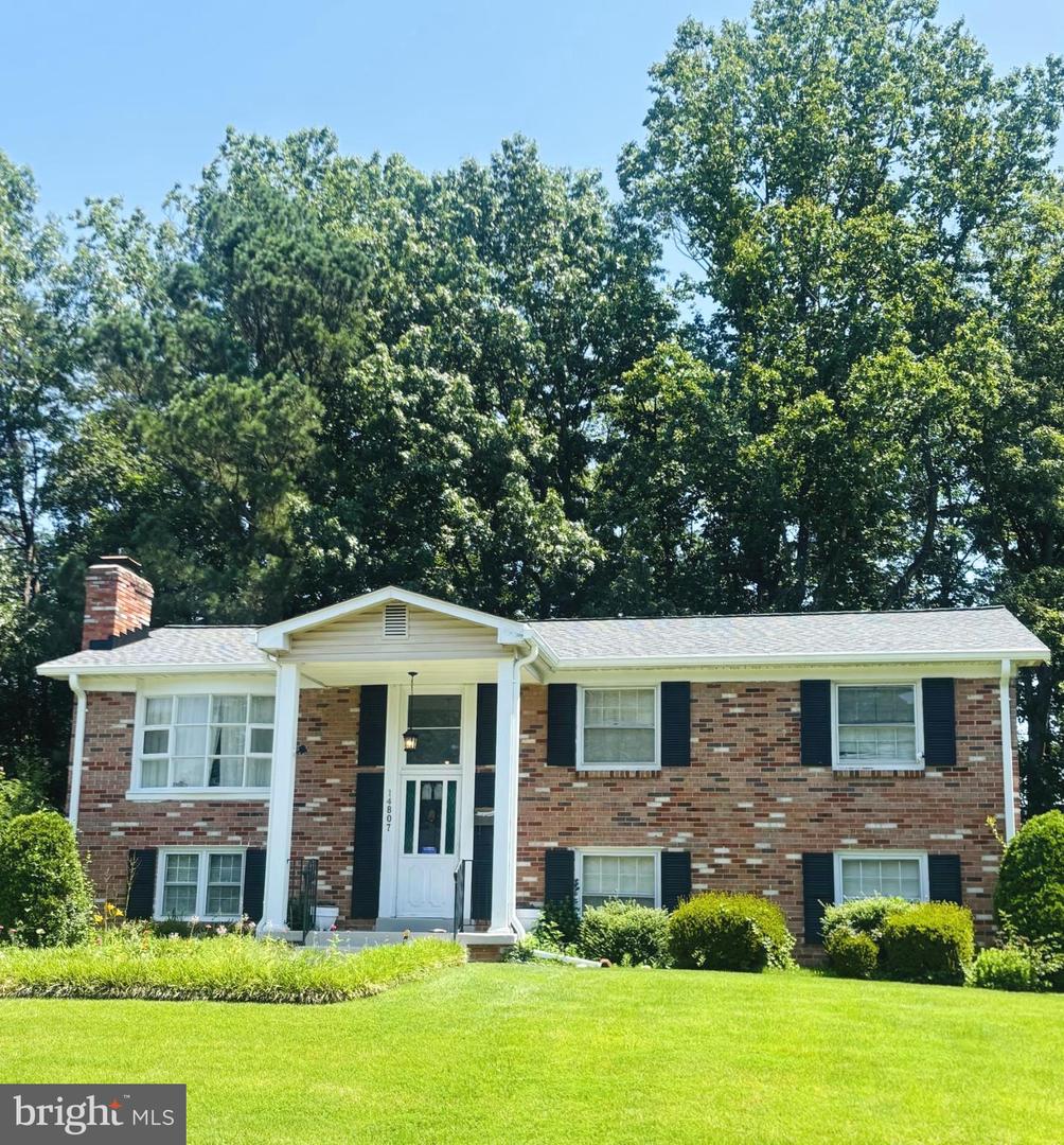 14807 DILLON AVE, WOODBRIDGE, Virginia 22193, 5 Bedrooms Bedrooms, ,3 BathroomsBathrooms,Residential,For sale,14807 DILLON AVE,VAPW2099302 MLS # VAPW2099302