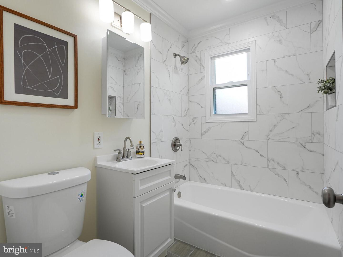 1912 YOUNGBLOOD ST, MCLEAN, Virginia 22101, 5 Bedrooms Bedrooms, ,3 BathroomsBathrooms,Residential,For sale,1912 YOUNGBLOOD ST,VAFX2256000 MLS # VAFX2256000