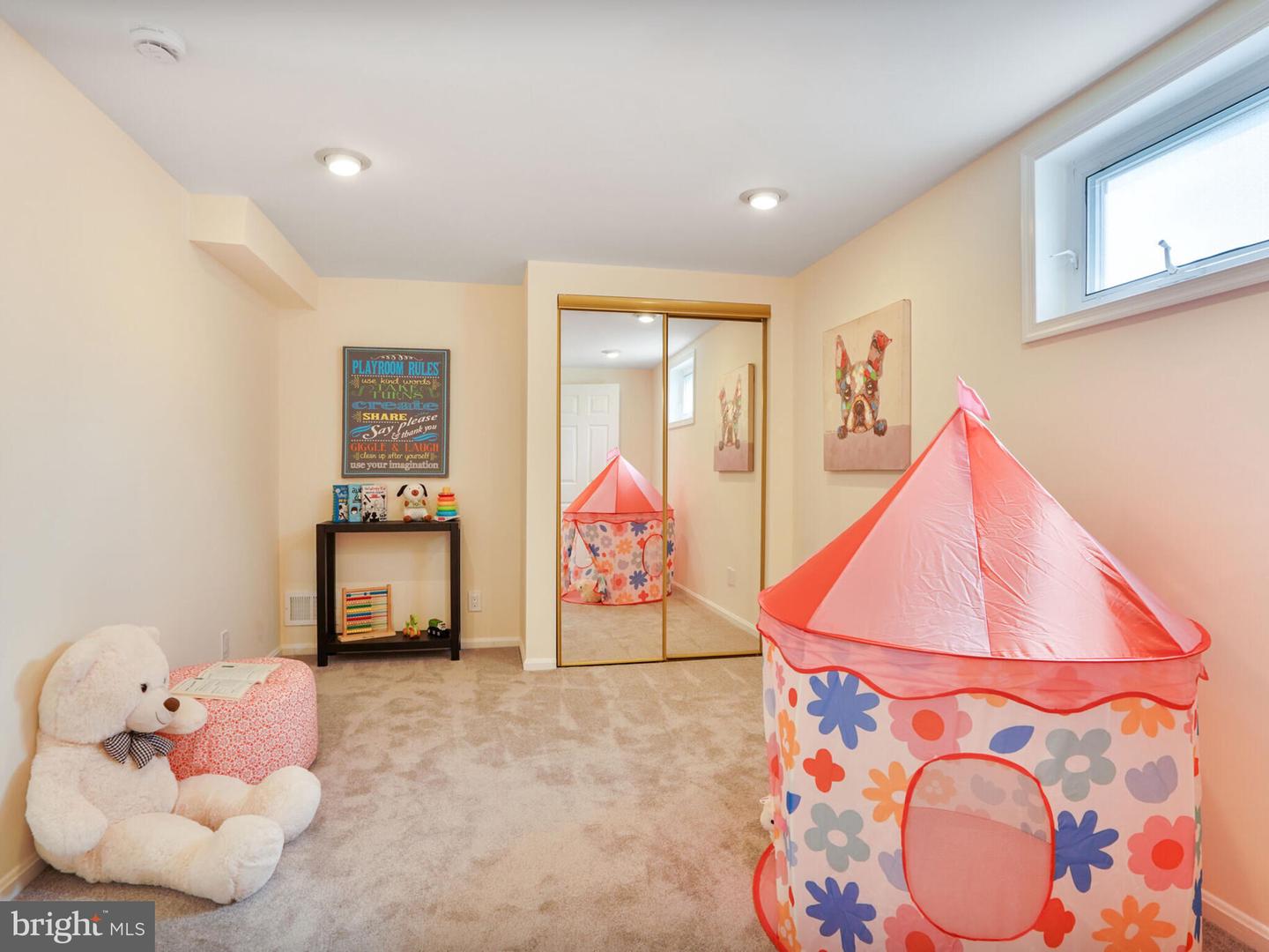 1912 YOUNGBLOOD ST, MCLEAN, Virginia 22101, 5 Bedrooms Bedrooms, ,3 BathroomsBathrooms,Residential,For sale,1912 YOUNGBLOOD ST,VAFX2256000 MLS # VAFX2256000