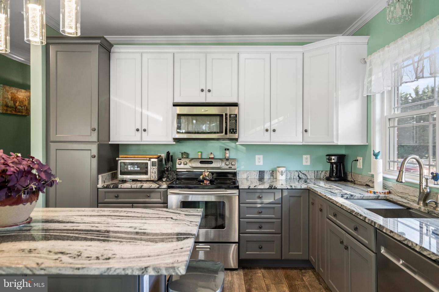 27472 STRAWBERRY HILL RD, RHOADESVILLE, Virginia 22542, 4 Bedrooms Bedrooms, ,3 BathroomsBathrooms,Residential,For sale,27472 STRAWBERRY HILL RD,VAOR2010234 MLS # VAOR2010234