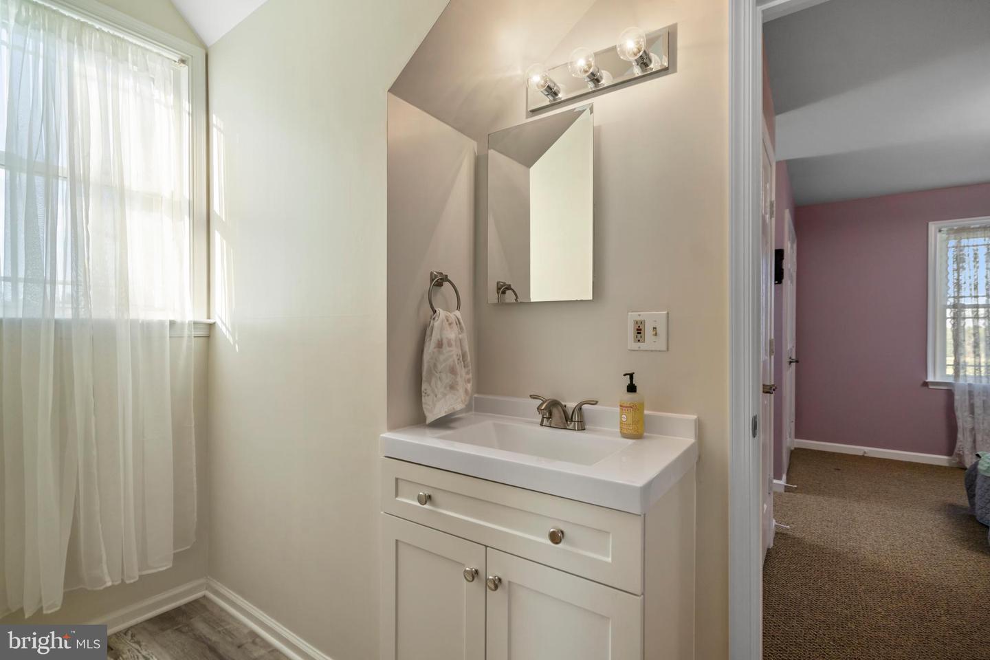 27472 STRAWBERRY HILL RD, RHOADESVILLE, Virginia 22542, 4 Bedrooms Bedrooms, ,3 BathroomsBathrooms,Residential,For sale,27472 STRAWBERRY HILL RD,VAOR2010234 MLS # VAOR2010234