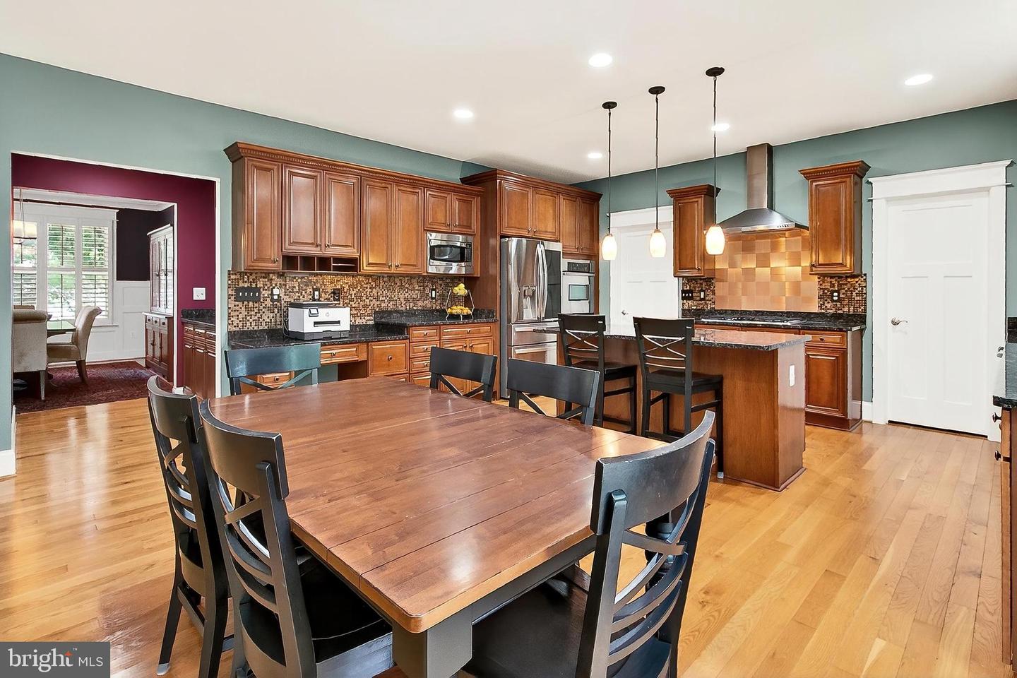 611 OAK HAVEN DR, FALLS CHURCH, Virginia 22046, 5 Bedrooms Bedrooms, ,4 BathroomsBathrooms,Residential,For sale,611 OAK HAVEN DR,VAFA2003144 MLS # VAFA2003144