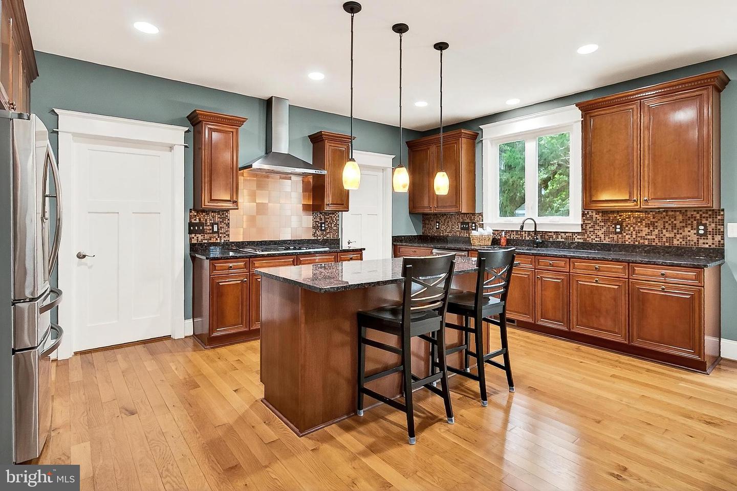611 OAK HAVEN DR, FALLS CHURCH, Virginia 22046, 5 Bedrooms Bedrooms, ,4 BathroomsBathrooms,Residential,For sale,611 OAK HAVEN DR,VAFA2003144 MLS # VAFA2003144