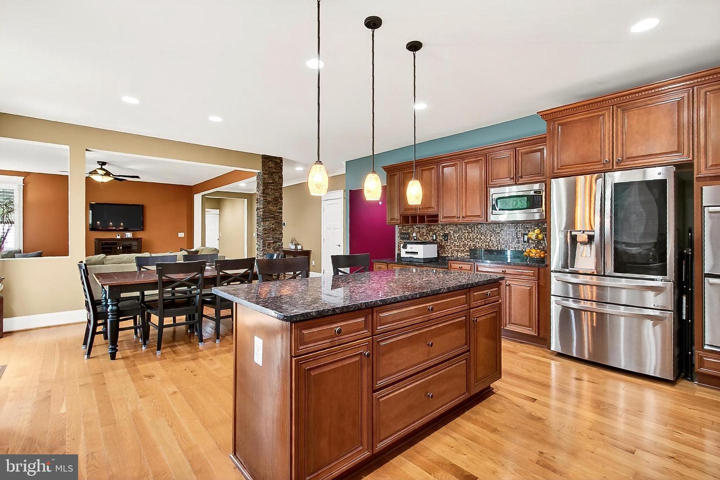611 OAK HAVEN DR, FALLS CHURCH, Virginia 22046, 5 Bedrooms Bedrooms, ,4 BathroomsBathrooms,Residential,For sale,611 OAK HAVEN DR,VAFA2003144 MLS # VAFA2003144