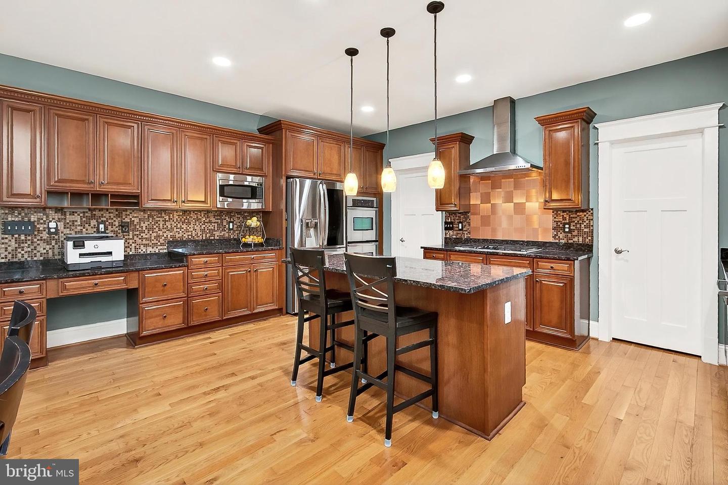 611 OAK HAVEN DR, FALLS CHURCH, Virginia 22046, 5 Bedrooms Bedrooms, ,4 BathroomsBathrooms,Residential,For sale,611 OAK HAVEN DR,VAFA2003144 MLS # VAFA2003144