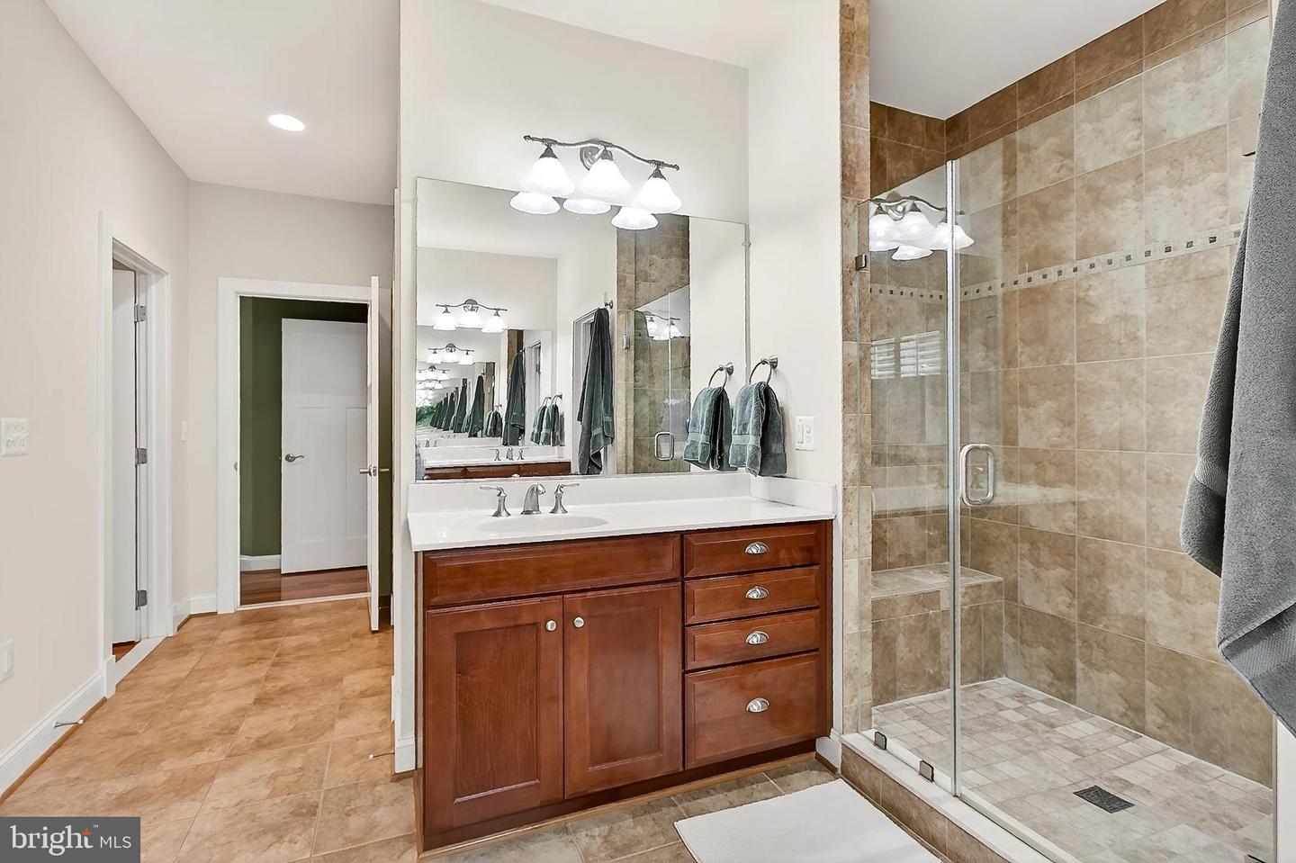 611 OAK HAVEN DR, FALLS CHURCH, Virginia 22046, 5 Bedrooms Bedrooms, ,4 BathroomsBathrooms,Residential,For sale,611 OAK HAVEN DR,VAFA2003144 MLS # VAFA2003144