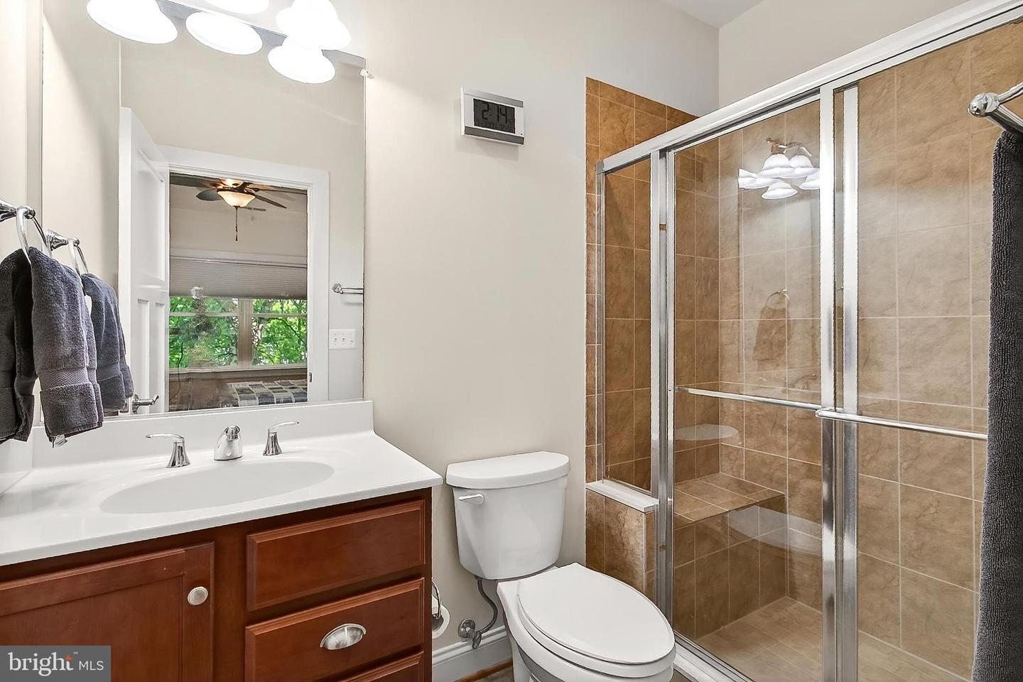 611 OAK HAVEN DR, FALLS CHURCH, Virginia 22046, 5 Bedrooms Bedrooms, ,4 BathroomsBathrooms,Residential,For sale,611 OAK HAVEN DR,VAFA2003144 MLS # VAFA2003144