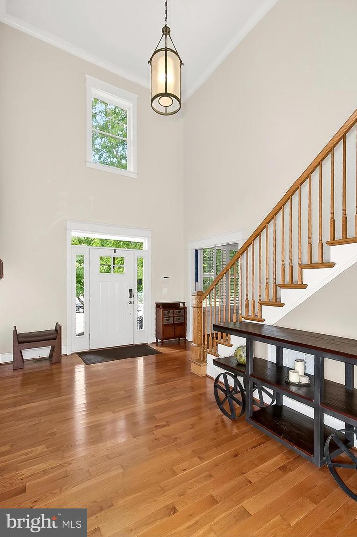 611 OAK HAVEN DR, FALLS CHURCH, Virginia 22046, 5 Bedrooms Bedrooms, ,4 BathroomsBathrooms,Residential,For sale,611 OAK HAVEN DR,VAFA2003144 MLS # VAFA2003144