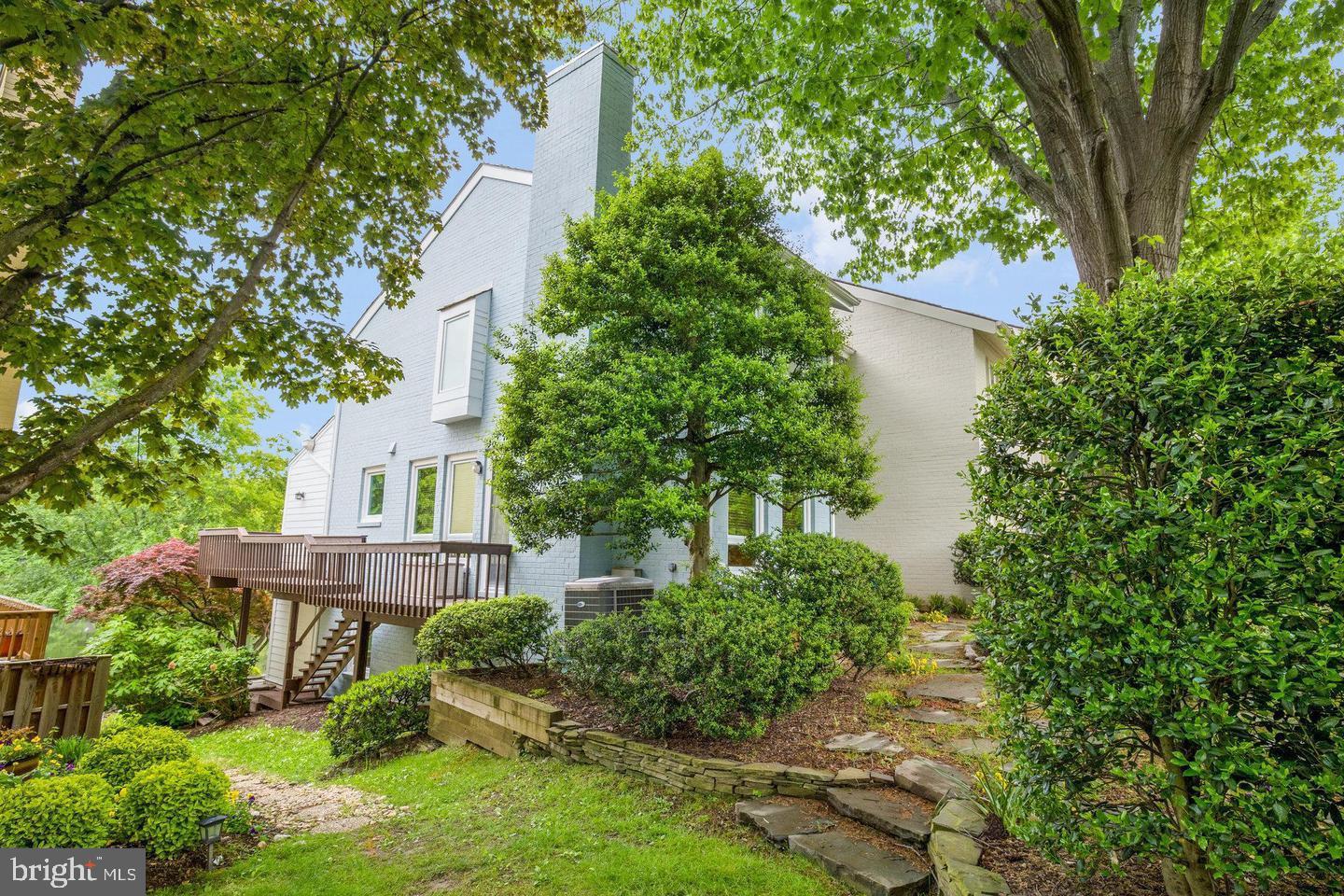 2001 CHADDS FORD DR, RESTON, Virginia 20191, 3 Bedrooms Bedrooms, ,3 BathroomsBathrooms,Residential,For sale,2001 CHADDS FORD DR,VAFX2256688 MLS # VAFX2256688