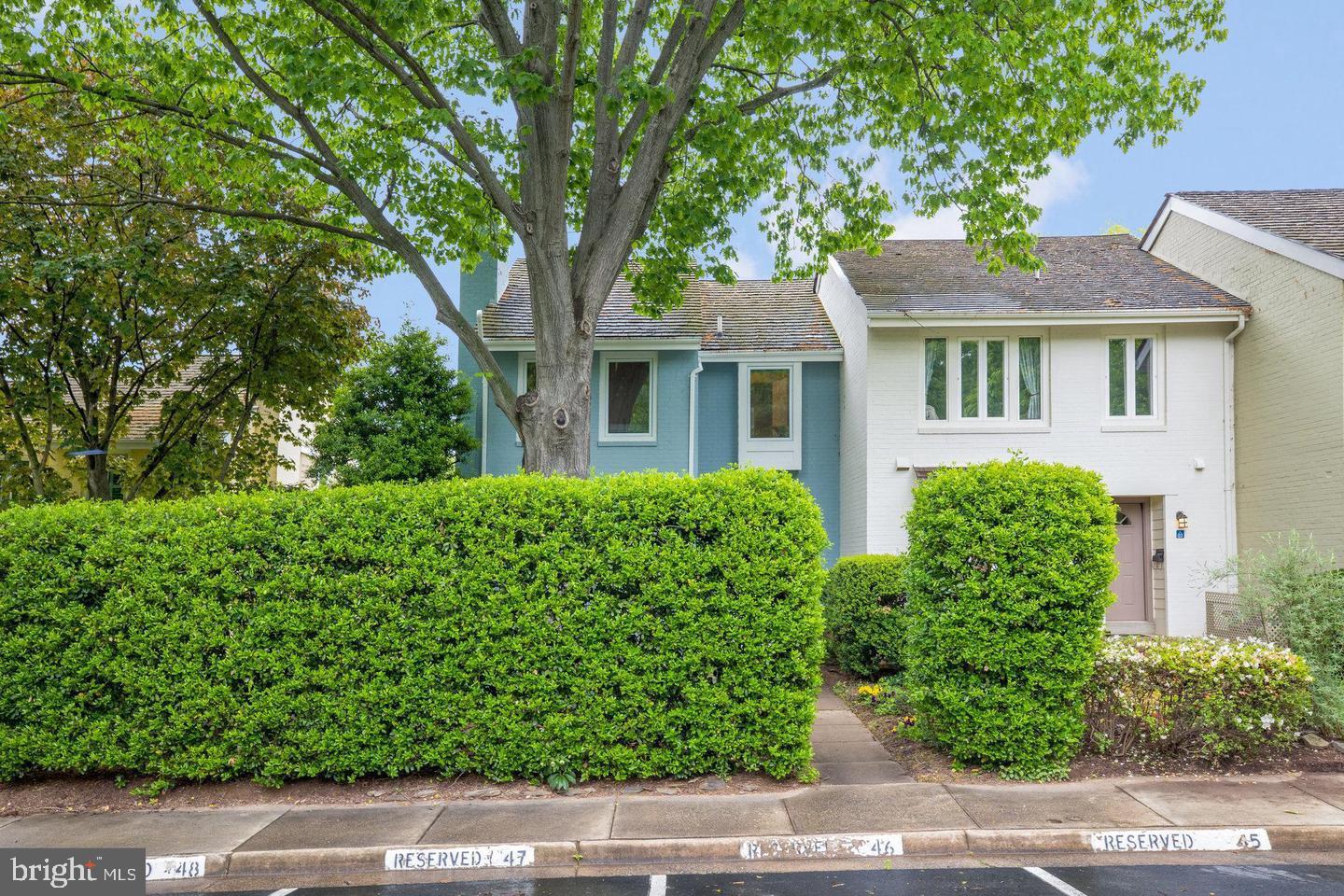2001 CHADDS FORD DR, RESTON, Virginia 20191, 3 Bedrooms Bedrooms, ,3 BathroomsBathrooms,Residential,For sale,2001 CHADDS FORD DR,VAFX2256688 MLS # VAFX2256688