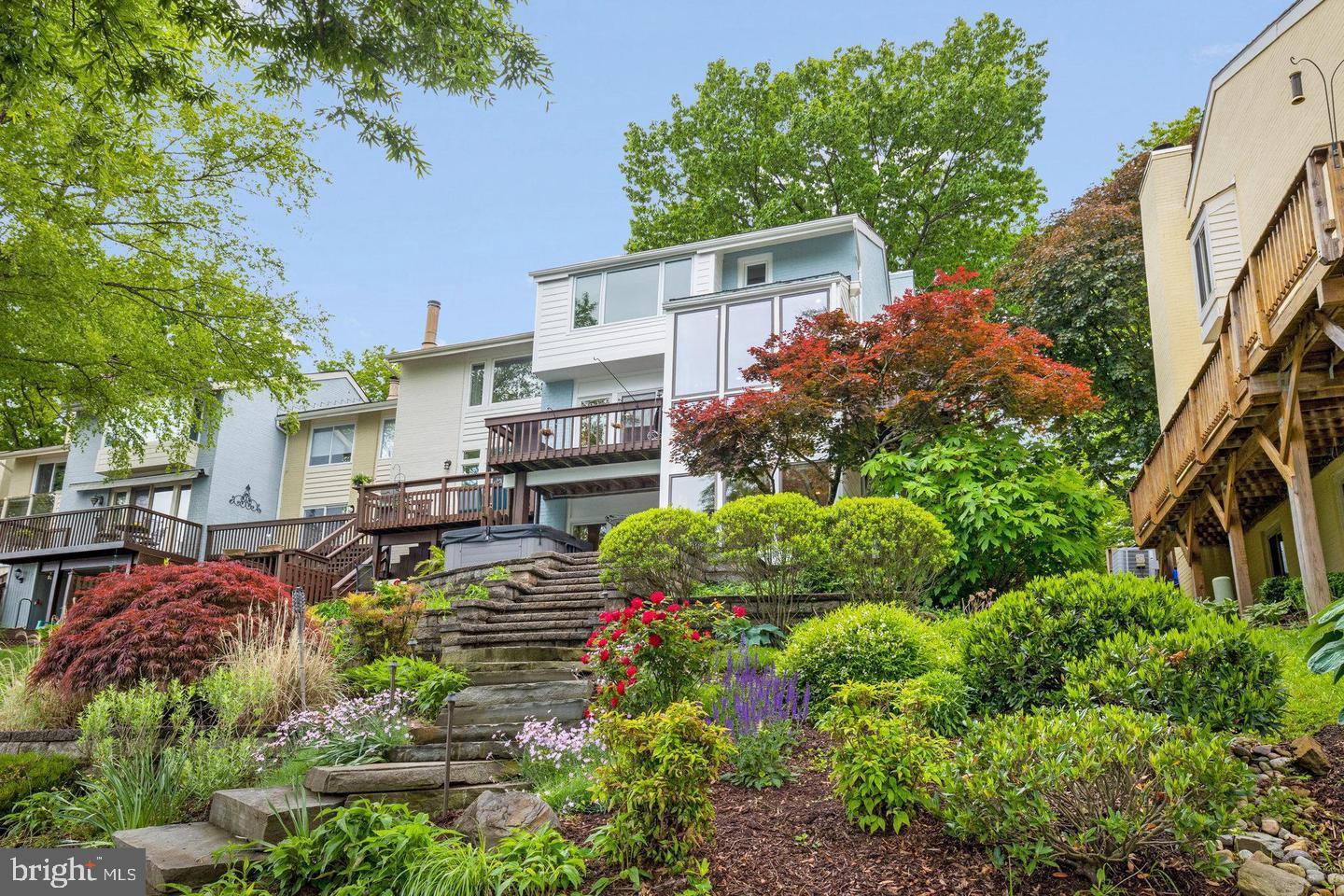 2001 CHADDS FORD DR, RESTON, Virginia 20191, 3 Bedrooms Bedrooms, ,3 BathroomsBathrooms,Residential,For sale,2001 CHADDS FORD DR,VAFX2256688 MLS # VAFX2256688