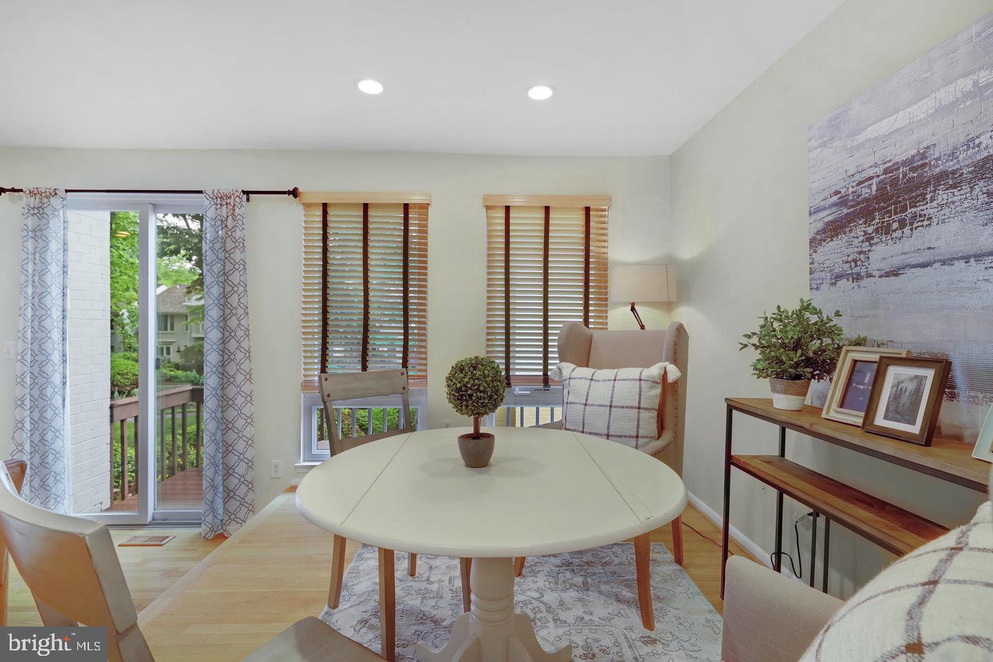 2001 CHADDS FORD DR, RESTON, Virginia 20191, 3 Bedrooms Bedrooms, ,3 BathroomsBathrooms,Residential,For sale,2001 CHADDS FORD DR,VAFX2256688 MLS # VAFX2256688