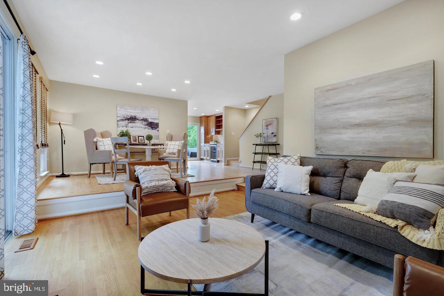 2001 CHADDS FORD DR, RESTON, Virginia 20191, 3 Bedrooms Bedrooms, ,3 BathroomsBathrooms,Residential,For sale,2001 CHADDS FORD DR,VAFX2256688 MLS # VAFX2256688