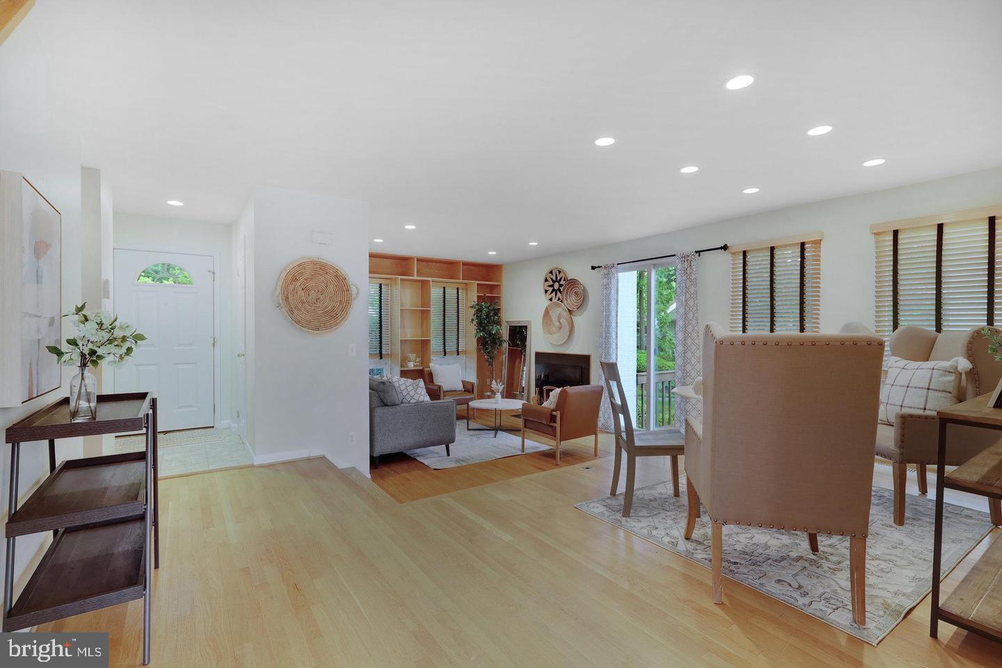 2001 CHADDS FORD DR, RESTON, Virginia 20191, 3 Bedrooms Bedrooms, ,3 BathroomsBathrooms,Residential,For sale,2001 CHADDS FORD DR,VAFX2256688 MLS # VAFX2256688