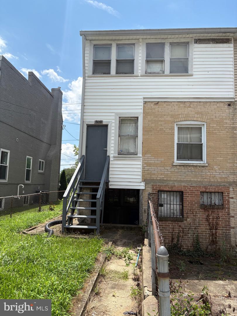 825 QUACKENBOS ST NW, WASHINGTON, District Of Columbia 20011, 4 Bedrooms Bedrooms, 3 Rooms Rooms,2 BathroomsBathrooms,Residential,For sale,825 QUACKENBOS ST NW,DCDC2211508 MLS # DCDC2211508