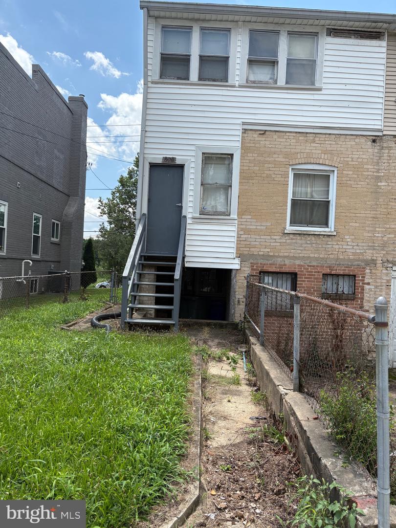 825 QUACKENBOS ST NW, WASHINGTON, District Of Columbia 20011, 4 Bedrooms Bedrooms, 3 Rooms Rooms,2 BathroomsBathrooms,Residential,For sale,825 QUACKENBOS ST NW,DCDC2211508 MLS # DCDC2211508
