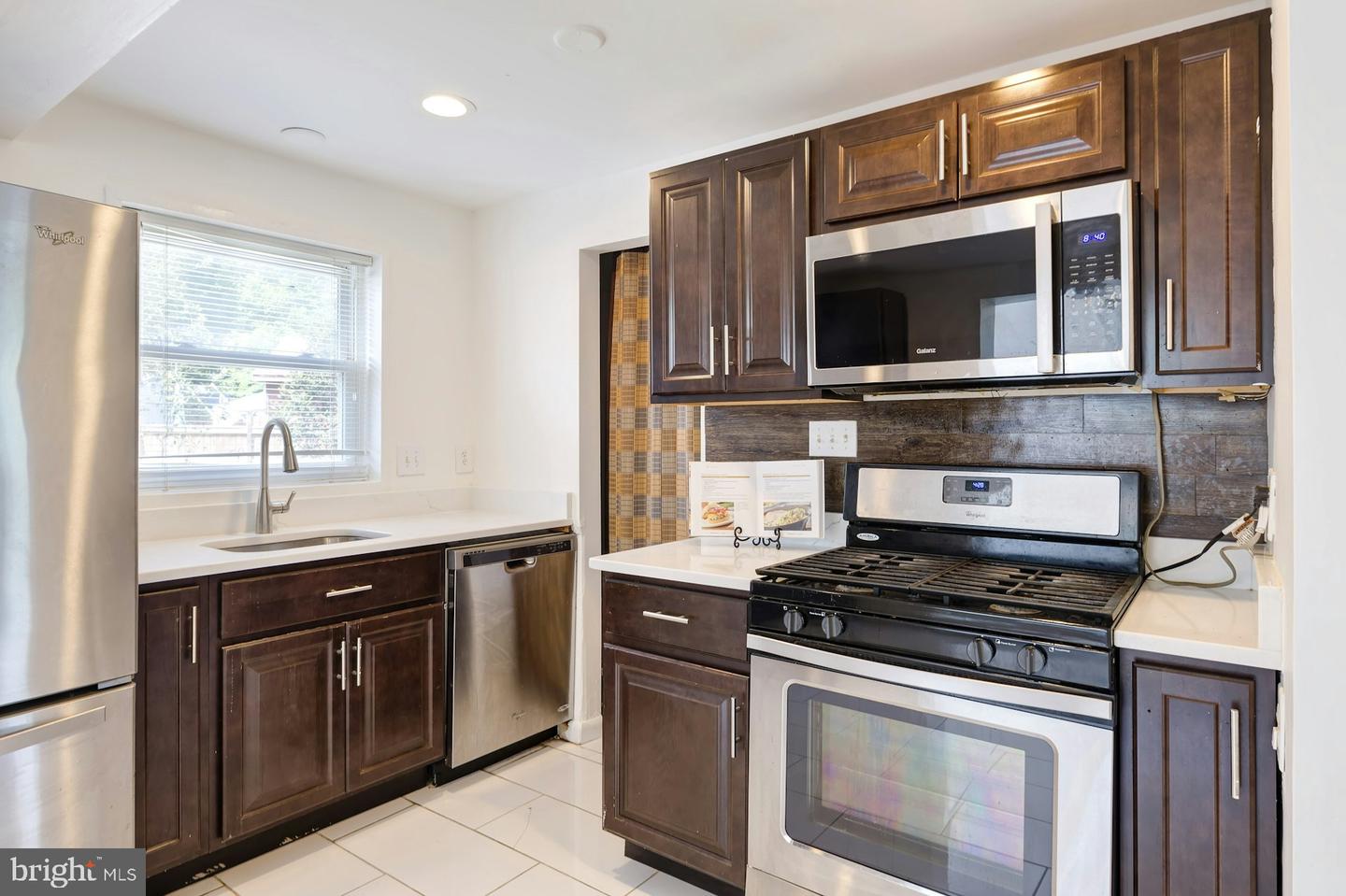 4200 ALLISON CIR, FAIRFAX, Virginia 22030, 3 Bedrooms Bedrooms, ,2 BathroomsBathrooms,Residential,For sale,4200 ALLISON CIR,VAFC2006682 MLS # VAFC2006682