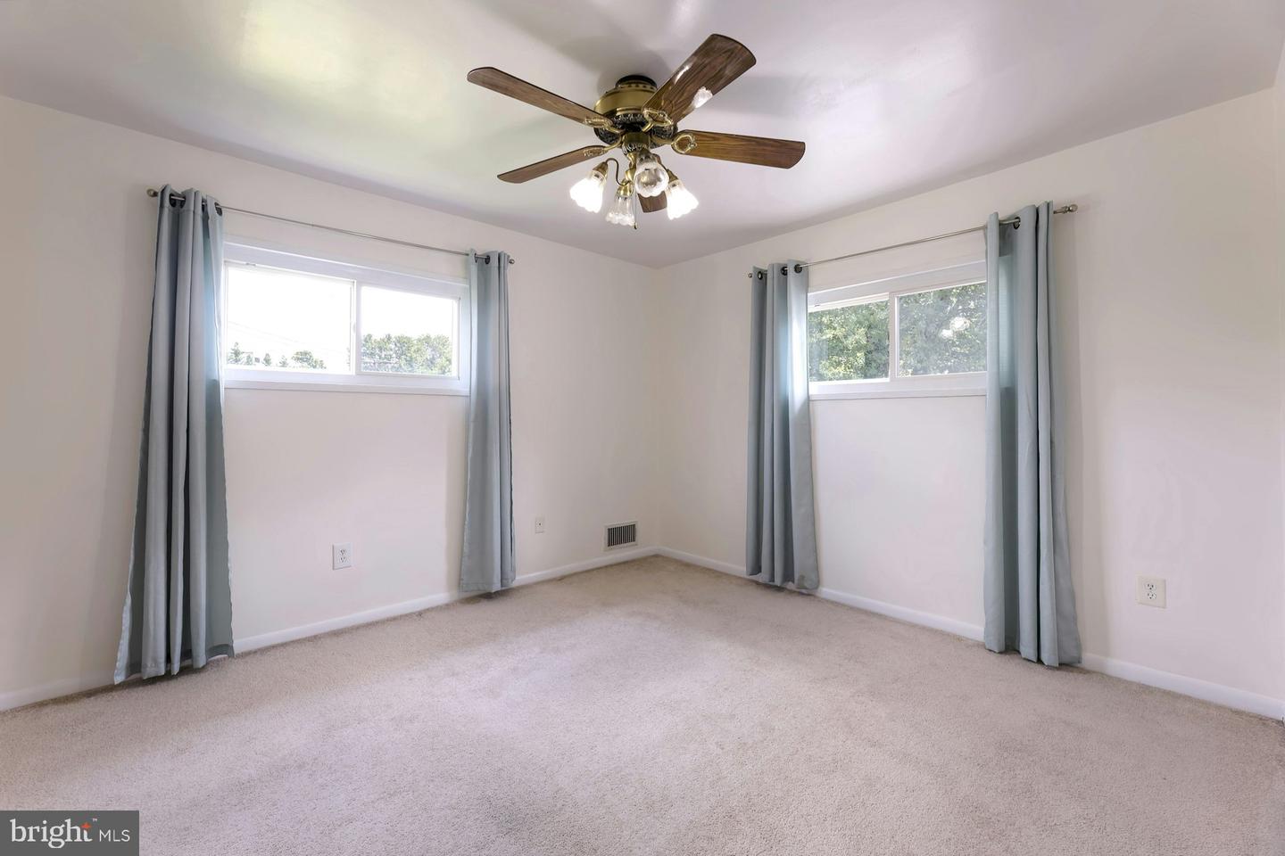 4200 ALLISON CIR, FAIRFAX, Virginia 22030, 3 Bedrooms Bedrooms, ,2 BathroomsBathrooms,Residential,For sale,4200 ALLISON CIR,VAFC2006682 MLS # VAFC2006682