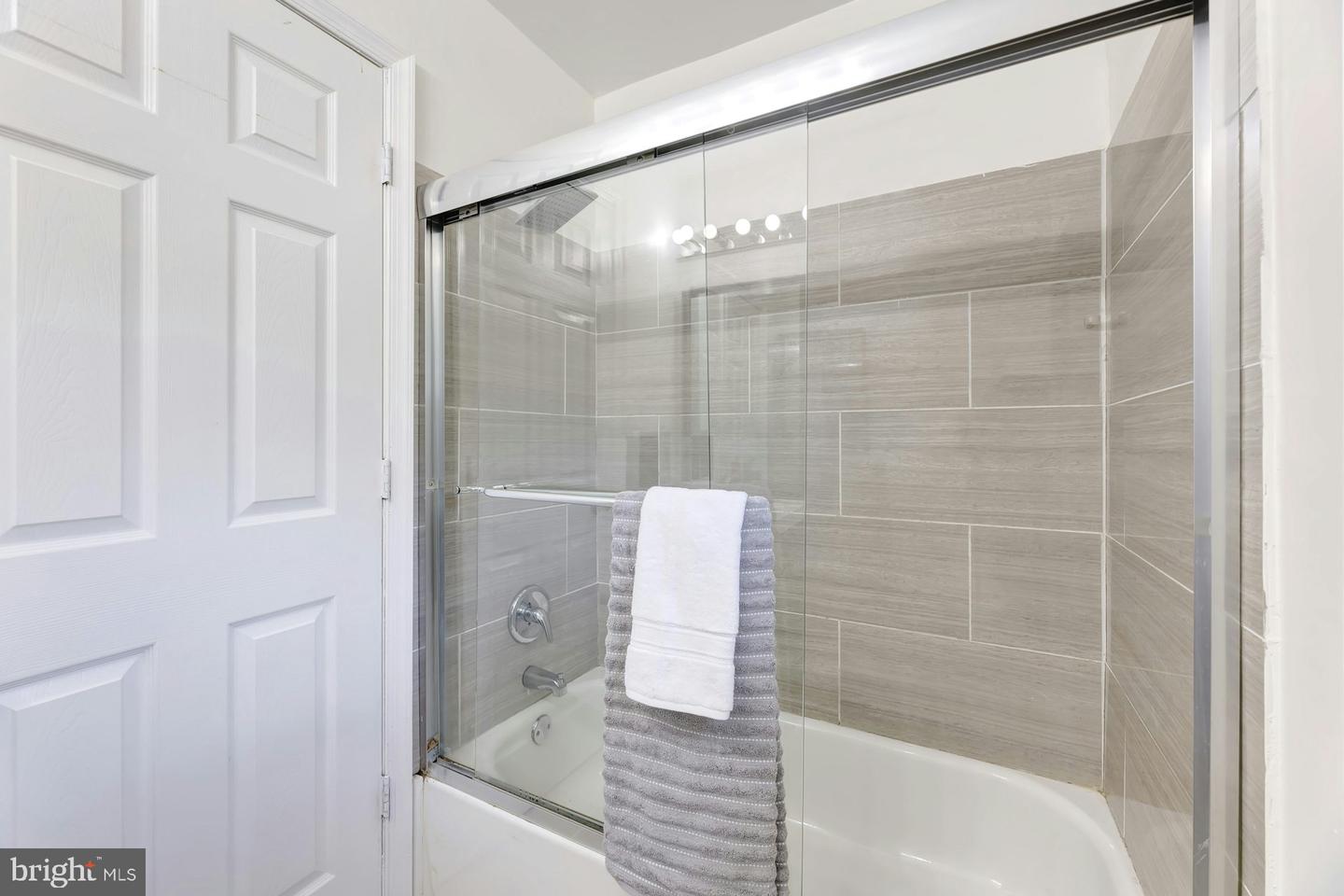 4200 ALLISON CIR, FAIRFAX, Virginia 22030, 3 Bedrooms Bedrooms, ,2 BathroomsBathrooms,Residential,For sale,4200 ALLISON CIR,VAFC2006682 MLS # VAFC2006682