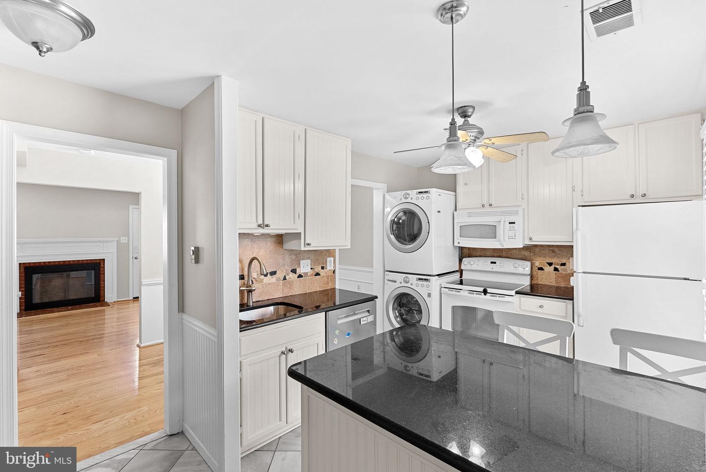 308 ROCK SPRING DR SW, LEESBURG, Virginia 20175, 3 Bedrooms Bedrooms, ,2 BathroomsBathrooms,Residential,For sale,308 ROCK SPRING DR SW,VALO2103092 MLS # VALO2103092
