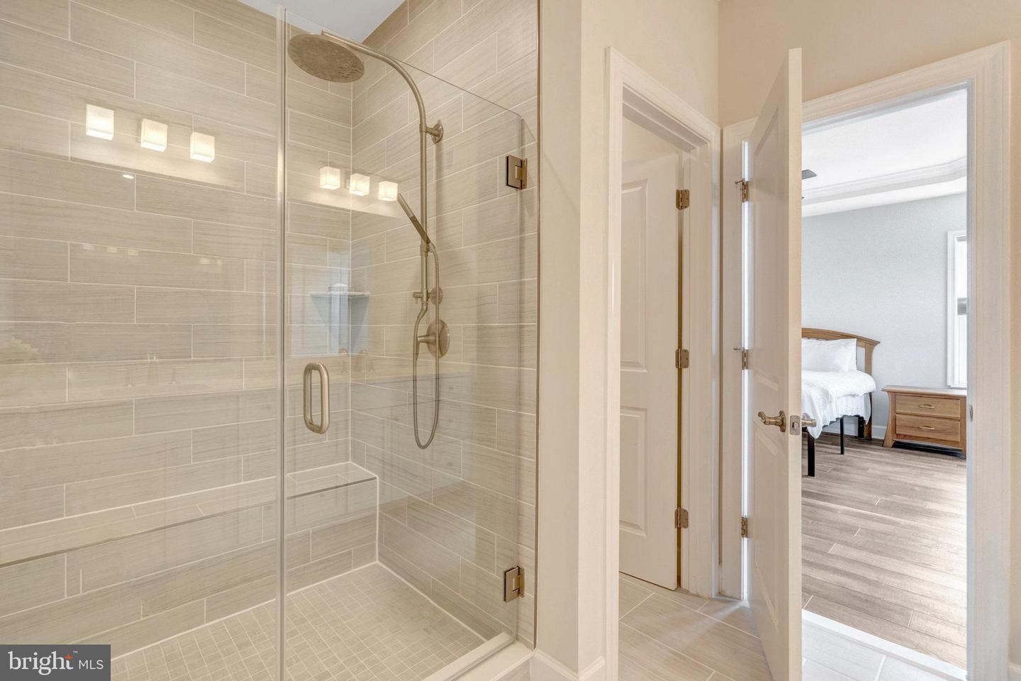 8664 UNDERHILL LN, MANASSAS, Virginia 20112, 4 Bedrooms Bedrooms, ,3 BathroomsBathrooms,Residential,For sale,8664 UNDERHILL LN,VAPW2099962 MLS # VAPW2099962