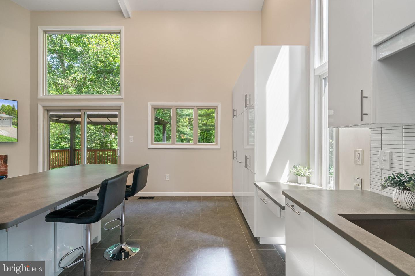 12302 MULBERRY CT, WOODBRIDGE, Virginia 22192, 4 Bedrooms Bedrooms, ,3 BathroomsBathrooms,Residential,For sale,12302 MULBERRY CT,VAPW2099990 MLS # VAPW2099990