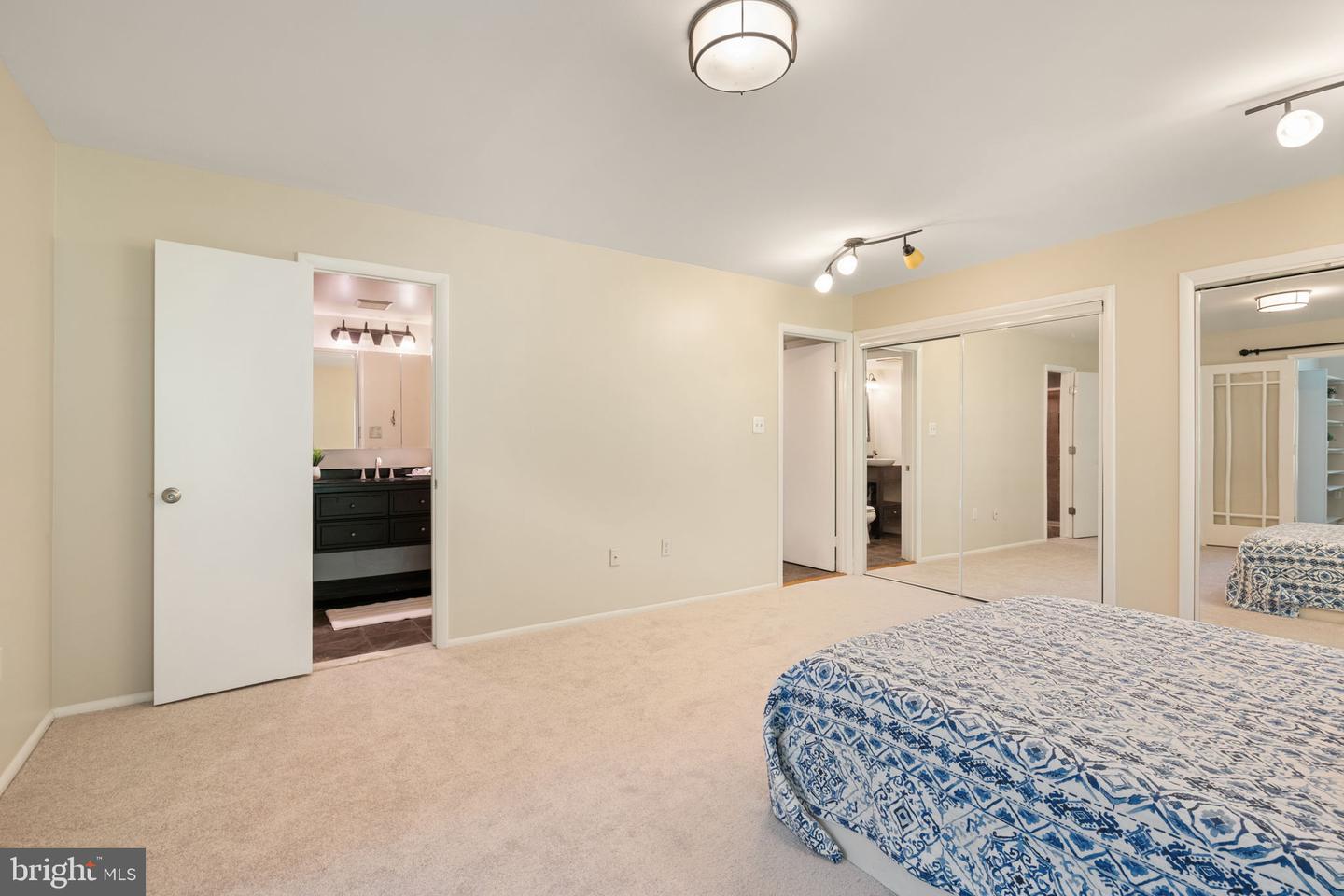 12302 MULBERRY CT, WOODBRIDGE, Virginia 22192, 4 Bedrooms Bedrooms, ,3 BathroomsBathrooms,Residential,For sale,12302 MULBERRY CT,VAPW2099990 MLS # VAPW2099990