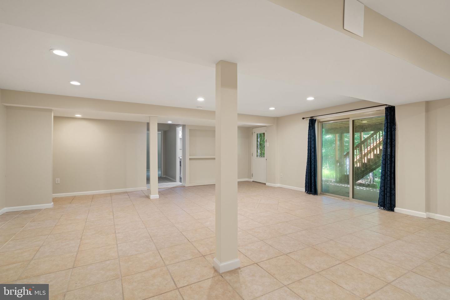 12302 MULBERRY CT, WOODBRIDGE, Virginia 22192, 4 Bedrooms Bedrooms, ,3 BathroomsBathrooms,Residential,For sale,12302 MULBERRY CT,VAPW2099990 MLS # VAPW2099990