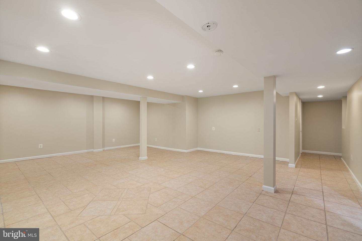 12302 MULBERRY CT, WOODBRIDGE, Virginia 22192, 4 Bedrooms Bedrooms, ,3 BathroomsBathrooms,Residential,For sale,12302 MULBERRY CT,VAPW2099990 MLS # VAPW2099990