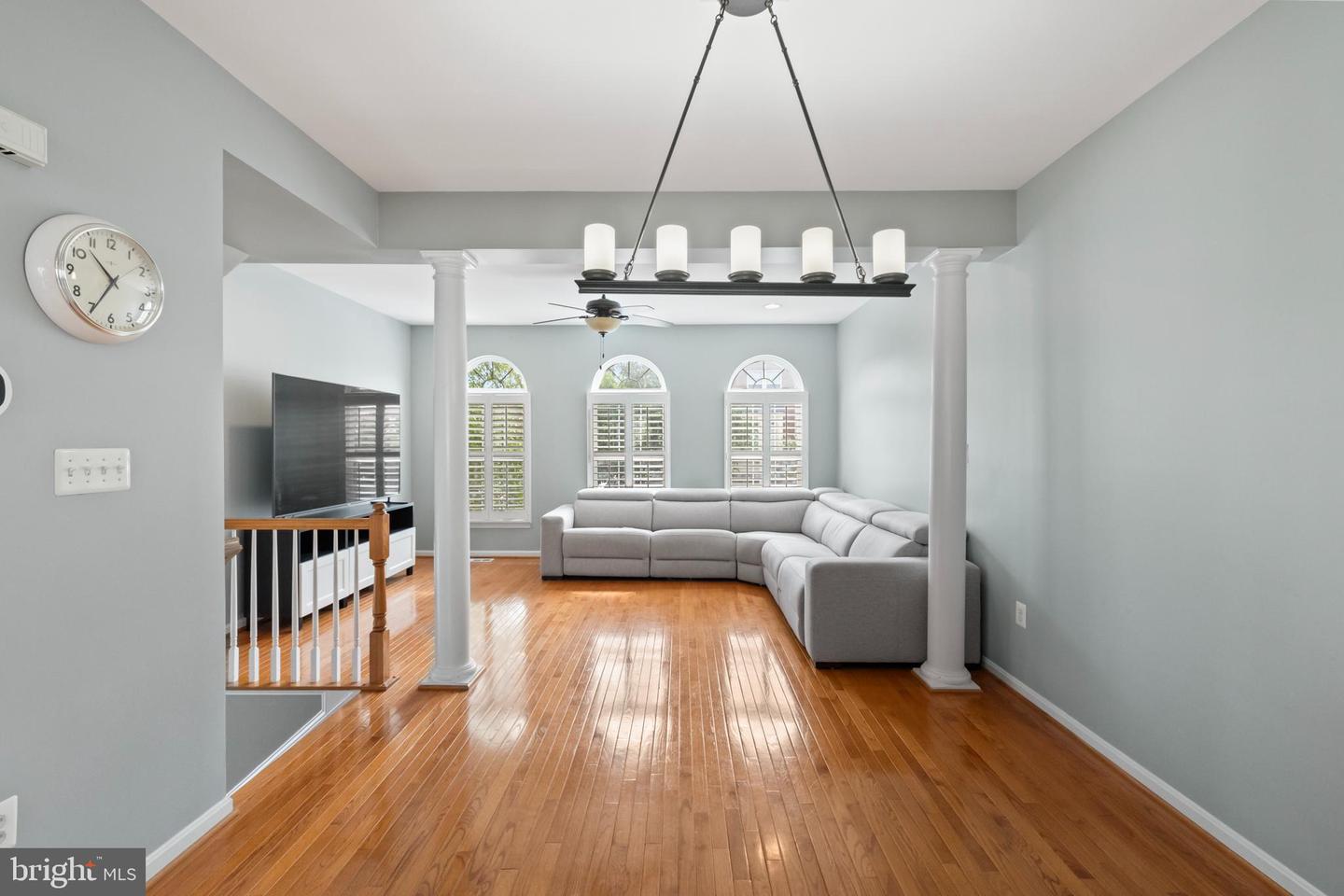 24687 KINGS CANYON SQ, ALDIE, Virginia 20105, 3 Bedrooms Bedrooms, ,2 BathroomsBathrooms,Residential,For sale,24687 KINGS CANYON SQ,VALO2103162 MLS # VALO2103162