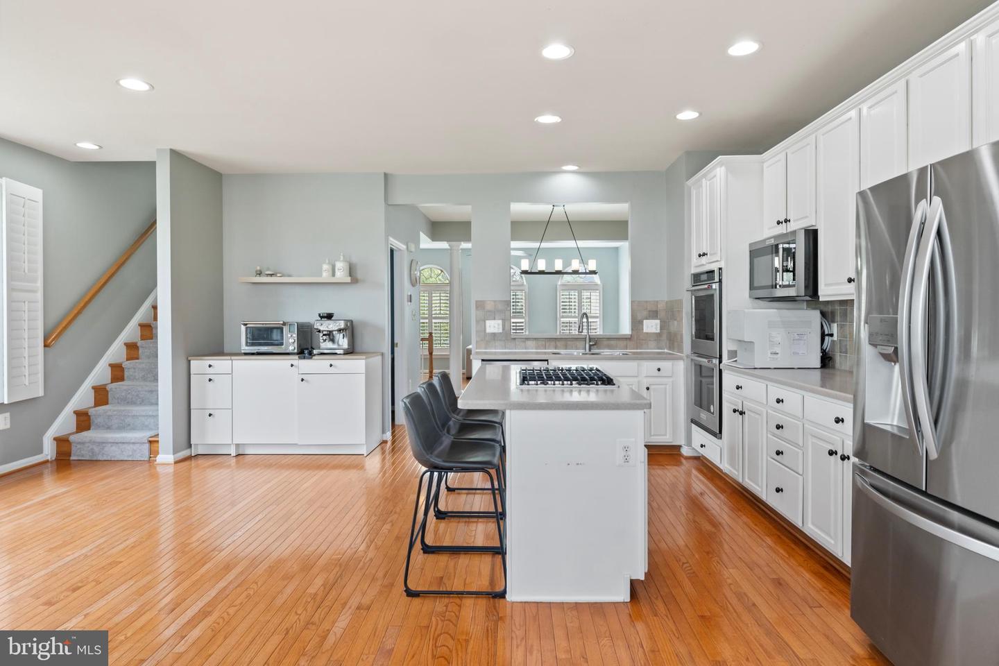 24687 KINGS CANYON SQ, ALDIE, Virginia 20105, 3 Bedrooms Bedrooms, ,2 BathroomsBathrooms,Residential,For sale,24687 KINGS CANYON SQ,VALO2103162 MLS # VALO2103162
