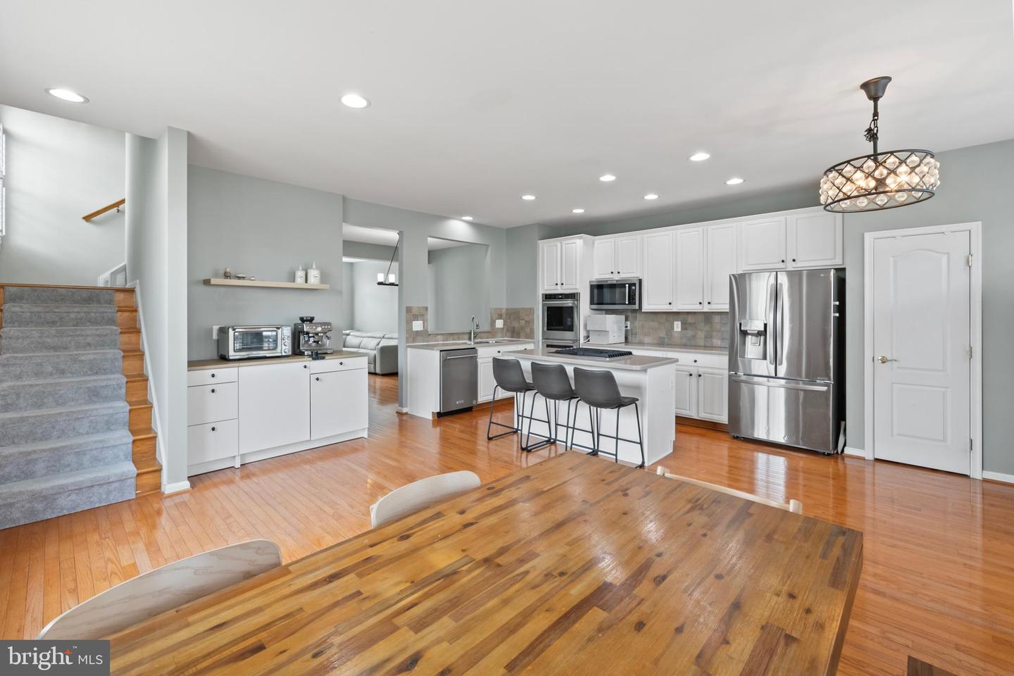 24687 KINGS CANYON SQ, ALDIE, Virginia 20105, 3 Bedrooms Bedrooms, ,2 BathroomsBathrooms,Residential,For sale,24687 KINGS CANYON SQ,VALO2103162 MLS # VALO2103162