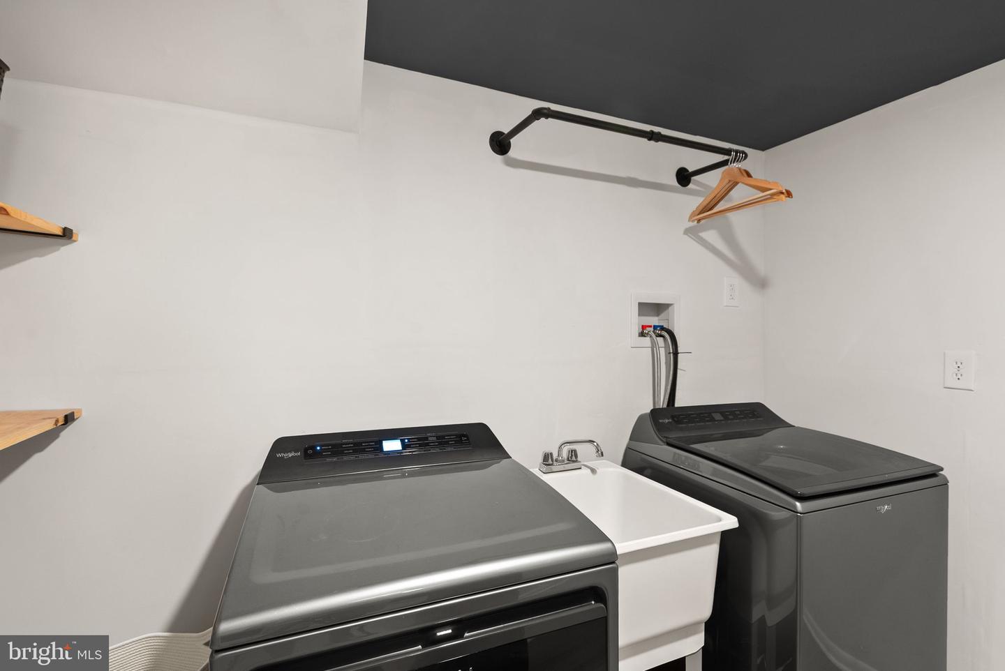 4208 JAVINS DR, ALEXANDRIA, Virginia 22310, 3 Bedrooms Bedrooms, ,2 BathroomsBathrooms,Residential,For sale,4208 JAVINS DR,VAFX2257616 MLS # VAFX2257616