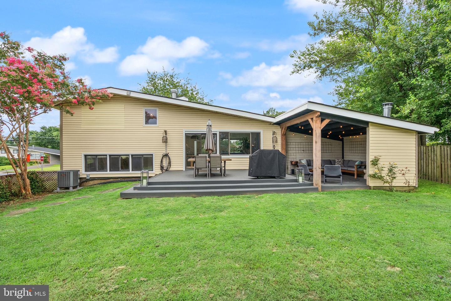 4208 JAVINS DR, ALEXANDRIA, Virginia 22310, 3 Bedrooms Bedrooms, ,2 BathroomsBathrooms,Residential,For sale,4208 JAVINS DR,VAFX2257616 MLS # VAFX2257616