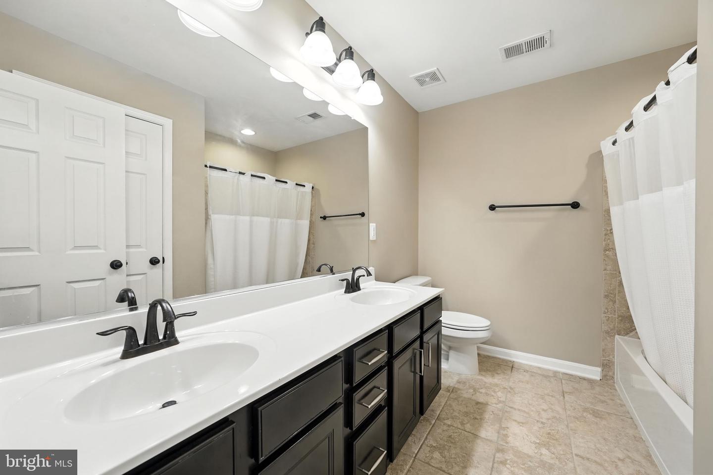 14612 BRIDLE CREEK RD, WOODBRIDGE, Virginia 22193, 5 Bedrooms Bedrooms, ,4 BathroomsBathrooms,Residential,For sale,14612 BRIDLE CREEK RD,VAPW2100024 MLS # VAPW2100024