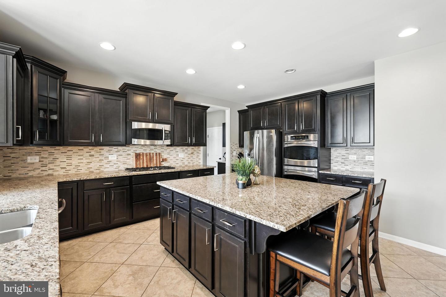 14612 BRIDLE CREEK RD, WOODBRIDGE, Virginia 22193, 5 Bedrooms Bedrooms, ,4 BathroomsBathrooms,Residential,For sale,14612 BRIDLE CREEK RD,VAPW2100024 MLS # VAPW2100024