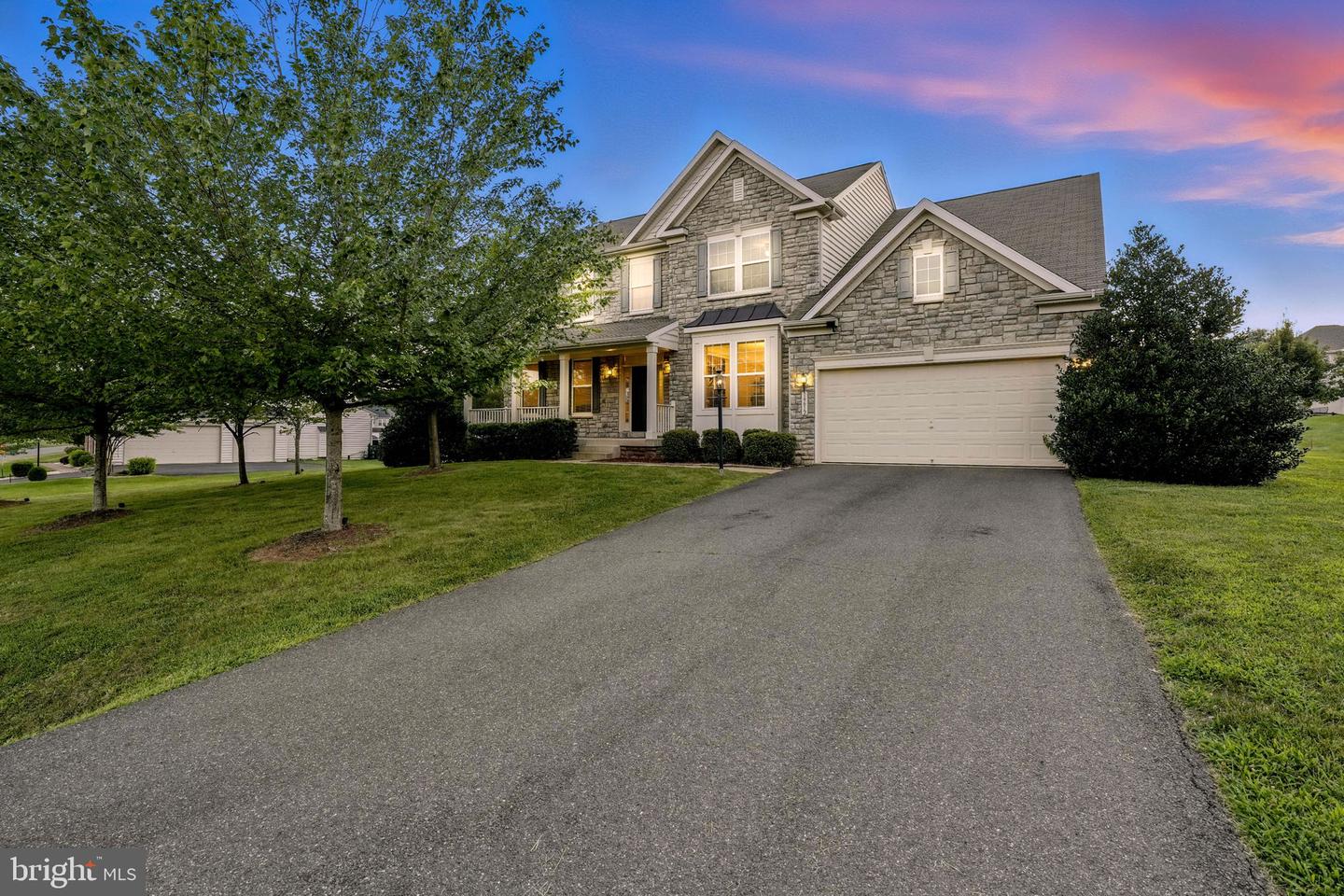 14612 BRIDLE CREEK RD, WOODBRIDGE, Virginia 22193, 5 Bedrooms Bedrooms, ,4 BathroomsBathrooms,Residential,For sale,14612 BRIDLE CREEK RD,VAPW2100024 MLS # VAPW2100024