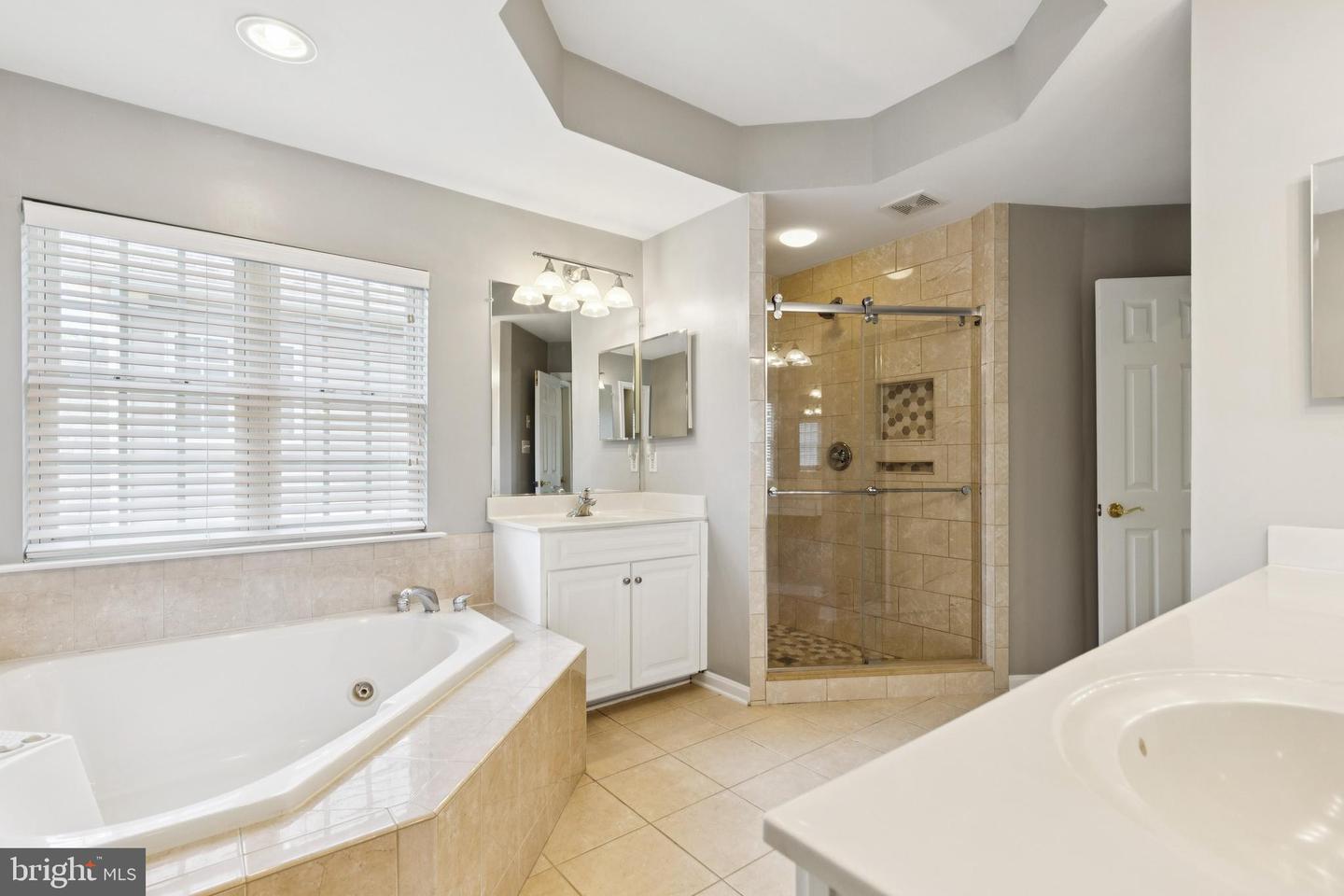 24769 STONE PILLAR DR, ALDIE, Virginia 20105, 4 Bedrooms Bedrooms, ,3 BathroomsBathrooms,Residential,For sale,24769 STONE PILLAR DR,VALO2103196 MLS # VALO2103196