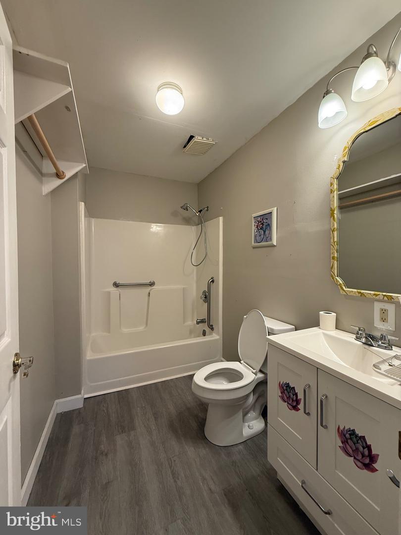 86 VENABLE DR, KILMARNOCK, Virginia 22482, 4 Bedrooms Bedrooms, ,3 BathroomsBathrooms,Residential,For sale,86 VENABLE DR,VALV2000856 MLS # VALV2000856