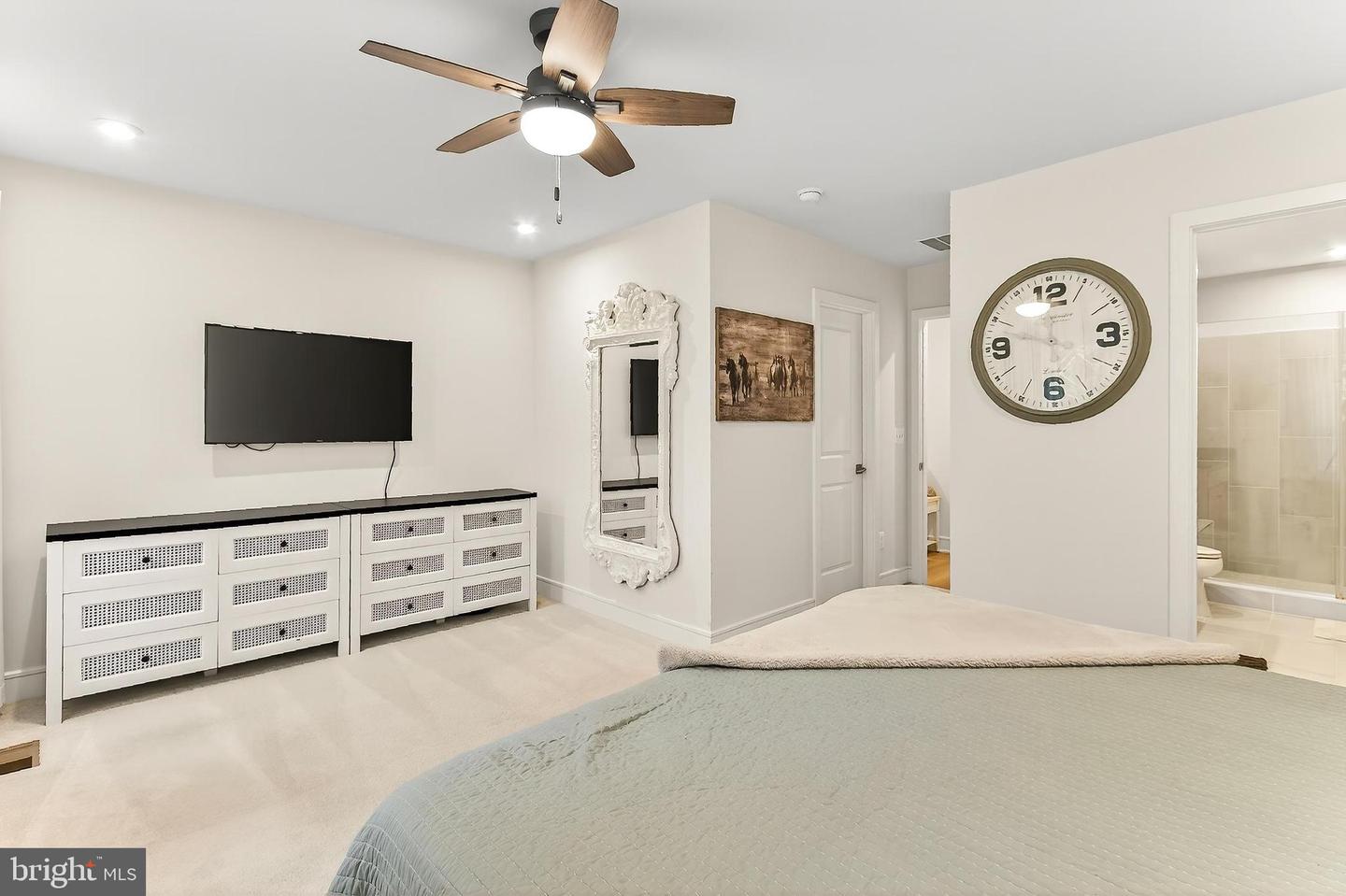 3573 STEPHENSONS HILL LN, MARSHALL, Virginia 20115, 3 Bedrooms Bedrooms, ,3 BathroomsBathrooms,Residential,For sale,3573 STEPHENSONS HILL LN,VAFQ2017632 MLS # VAFQ2017632