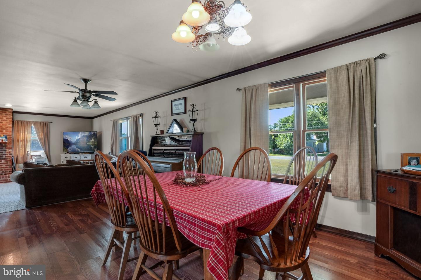 5324 DEEP HOLE RD, CHINCOTEAGUE ISLAND, Virginia 23336, 3 Bedrooms Bedrooms, ,1 BathroomBathrooms,Residential,For sale,5324 DEEP HOLE RD,VAAC2002108 MLS # VAAC2002108