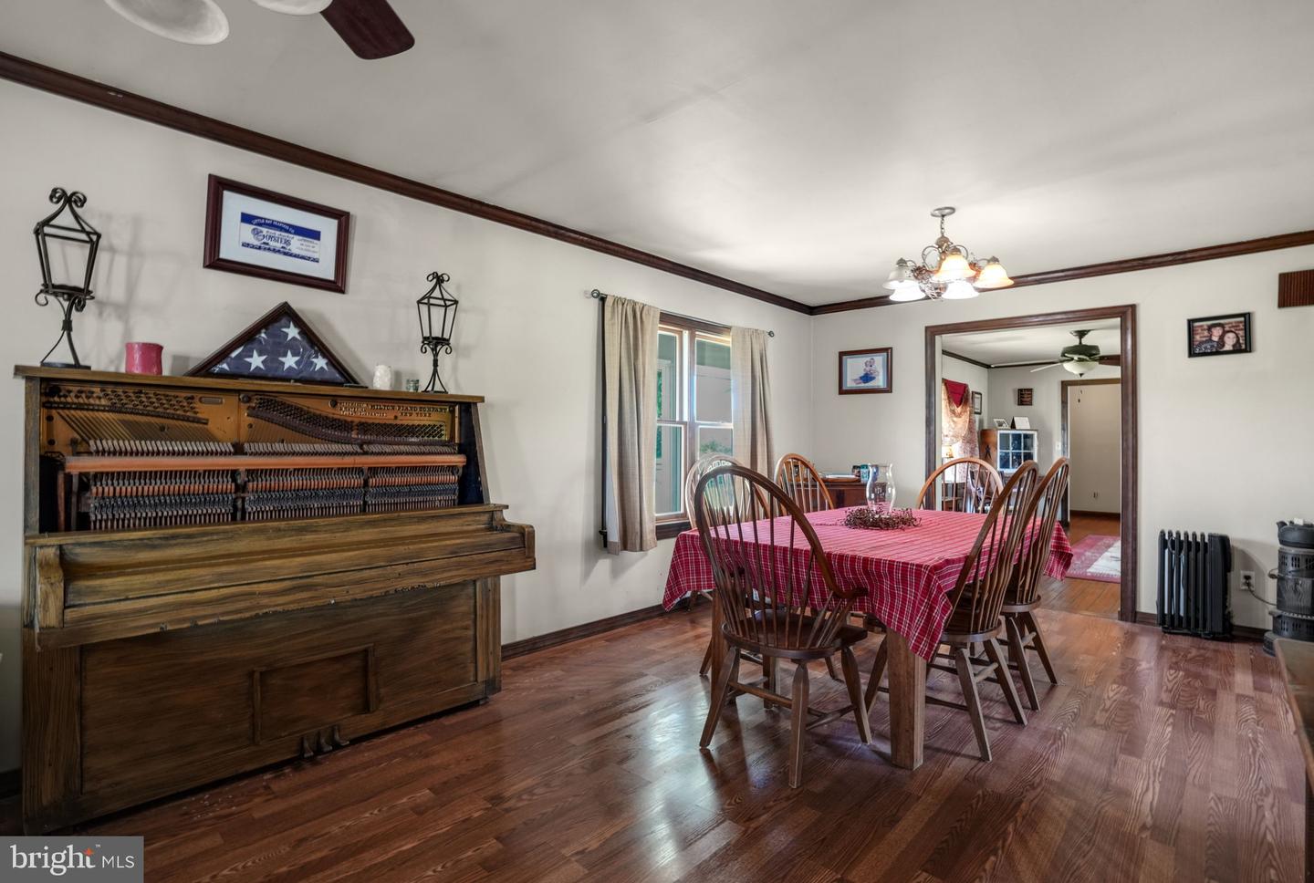 5324 DEEP HOLE RD, CHINCOTEAGUE ISLAND, Virginia 23336, 3 Bedrooms Bedrooms, ,1 BathroomBathrooms,Residential,For sale,5324 DEEP HOLE RD,VAAC2002108 MLS # VAAC2002108