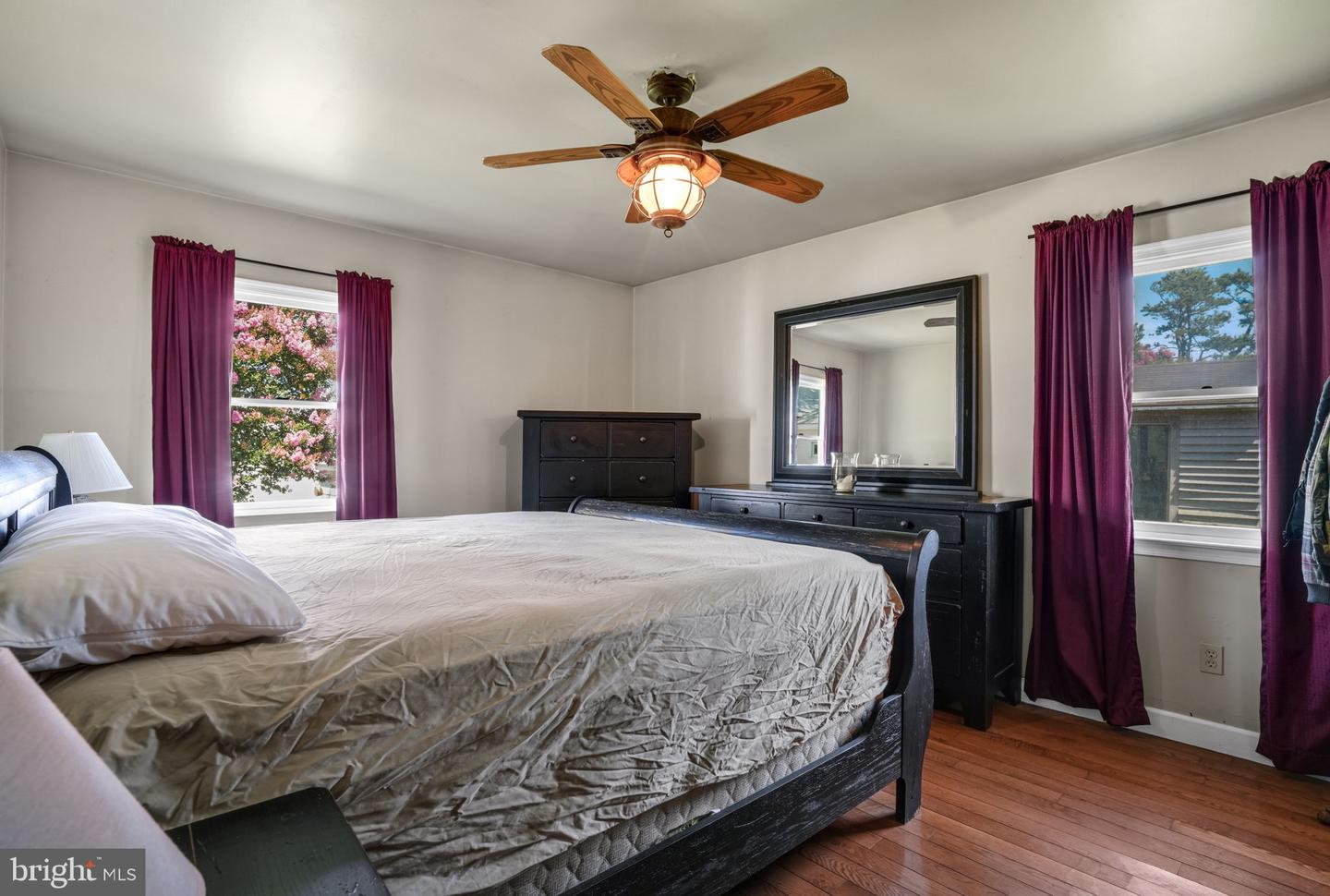 5324 DEEP HOLE RD, CHINCOTEAGUE ISLAND, Virginia 23336, 3 Bedrooms Bedrooms, ,1 BathroomBathrooms,Residential,For sale,5324 DEEP HOLE RD,VAAC2002108 MLS # VAAC2002108