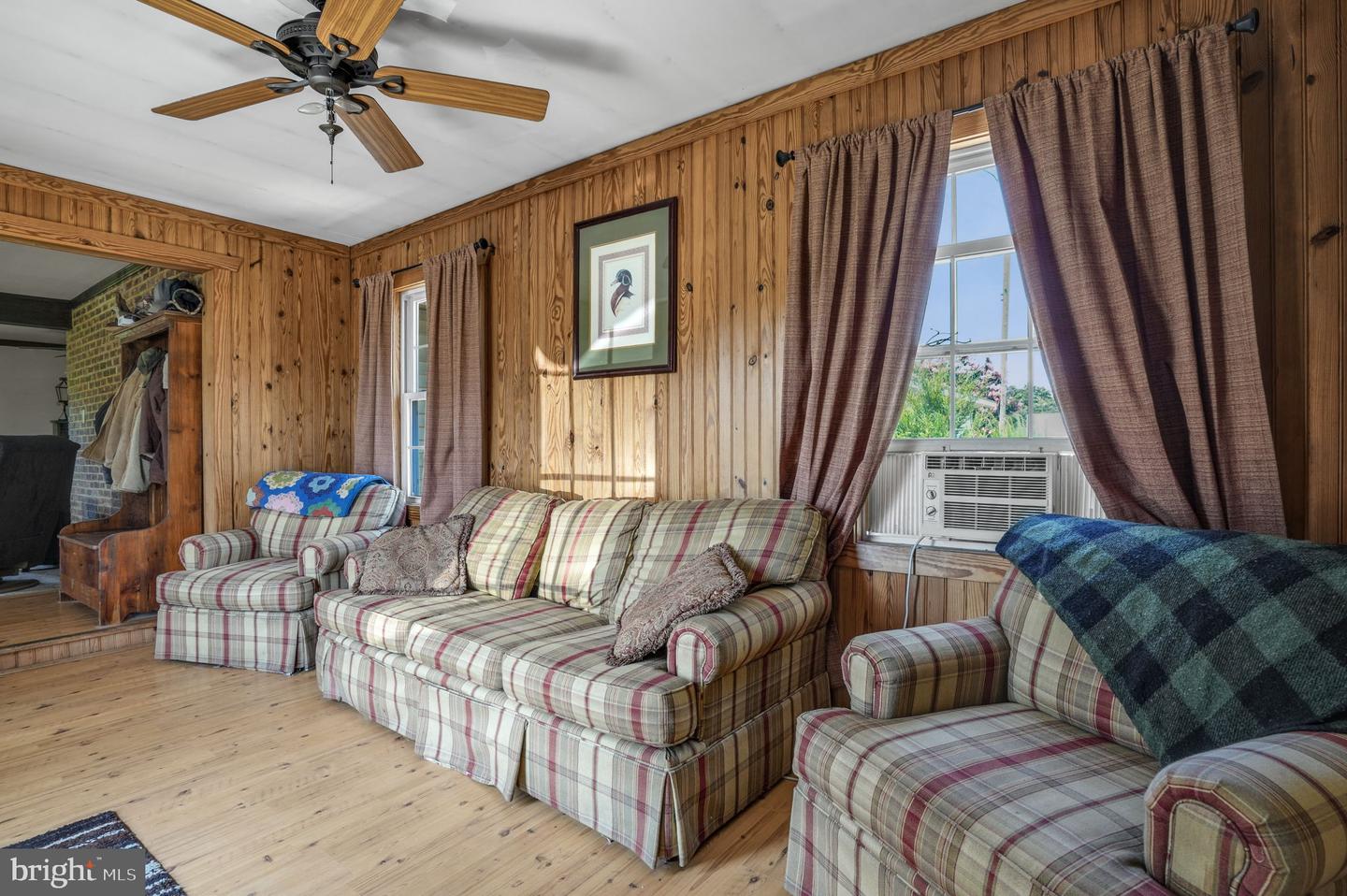 5324 DEEP HOLE RD, CHINCOTEAGUE ISLAND, Virginia 23336, 3 Bedrooms Bedrooms, ,1 BathroomBathrooms,Residential,For sale,5324 DEEP HOLE RD,VAAC2002108 MLS # VAAC2002108
