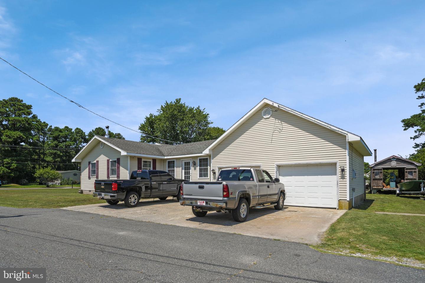 5324 DEEP HOLE RD, CHINCOTEAGUE ISLAND, Virginia 23336, 3 Bedrooms Bedrooms, ,1 BathroomBathrooms,Residential,For sale,5324 DEEP HOLE RD,VAAC2002108 MLS # VAAC2002108