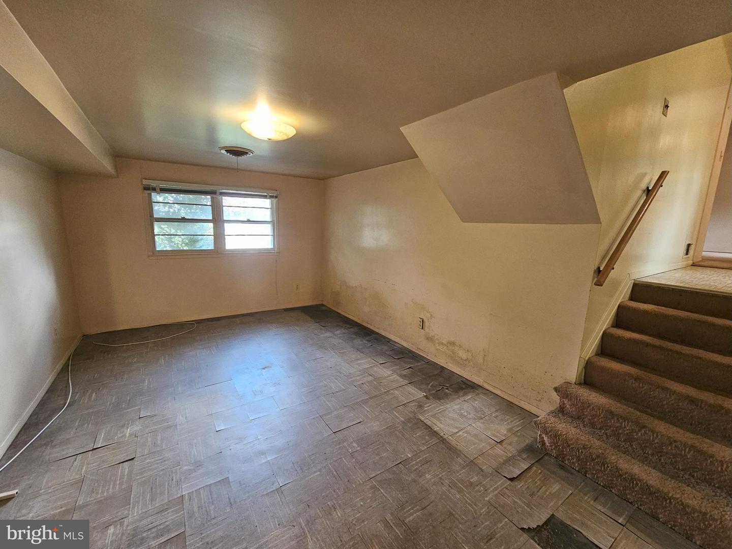 7113 FALCON ST, ANNANDALE, Virginia 22003, 3 Bedrooms Bedrooms, ,1 BathroomBathrooms,Residential,For sale,7113 FALCON ST,VAFX2257882 MLS # VAFX2257882