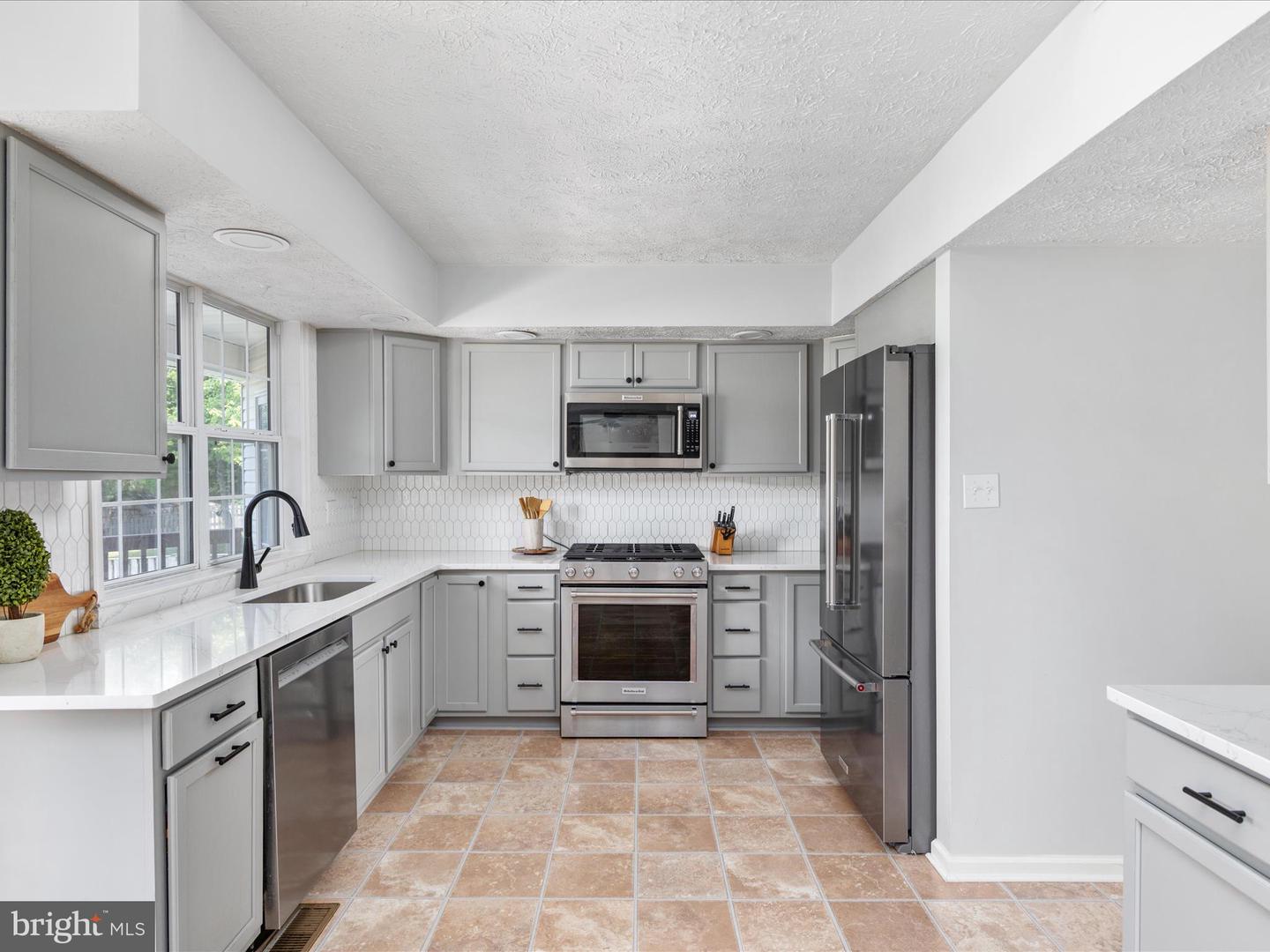 109 SENSENY GLEN DR, WINCHESTER, Virginia 22602, 3 Bedrooms Bedrooms, ,2 BathroomsBathrooms,Residential,For sale,109 SENSENY GLEN DR,VAFV2035708 MLS # VAFV2035708