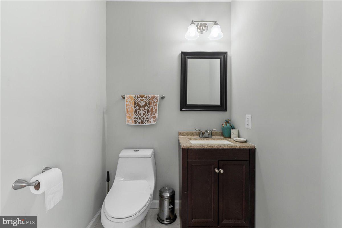 6201 BELLA DR, CENTREVILLE, Virginia 20121, 4 Bedrooms Bedrooms, ,3 BathroomsBathrooms,Residential,For sale,6201 BELLA DR,VAFX2257966 MLS # VAFX2257966