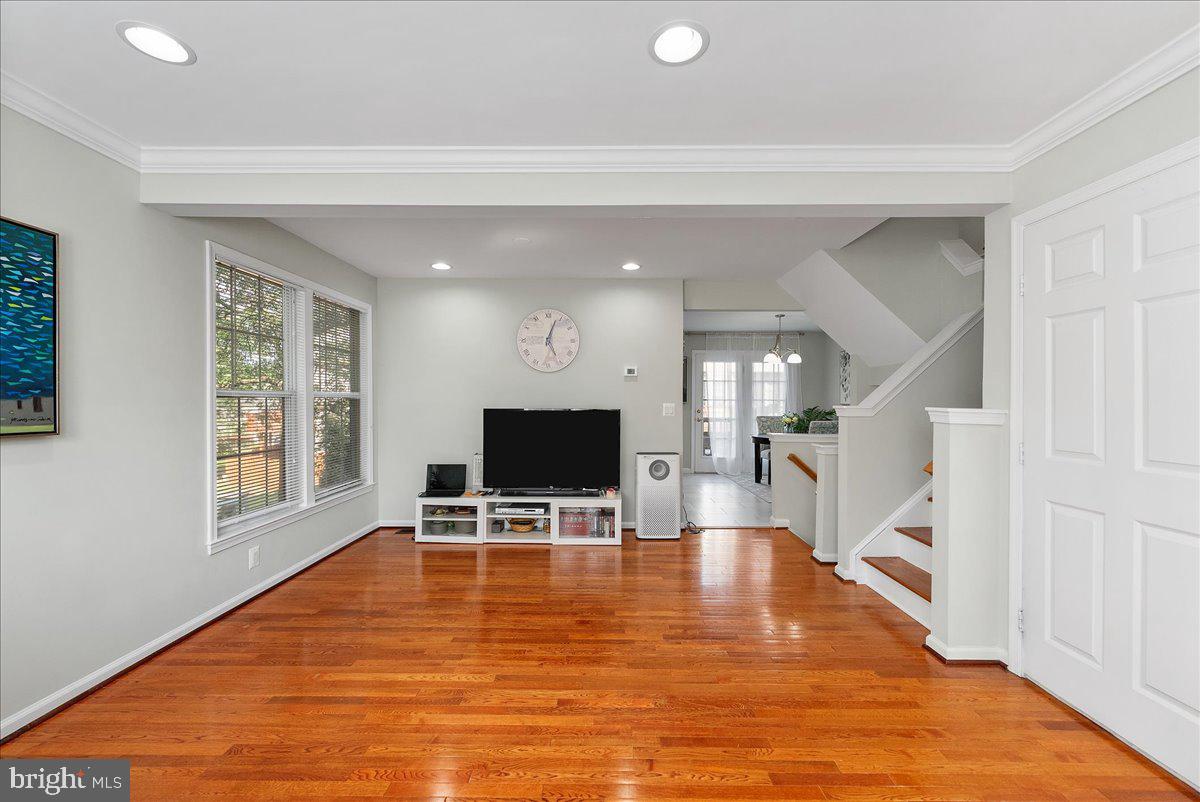 6201 BELLA DR, CENTREVILLE, Virginia 20121, 4 Bedrooms Bedrooms, ,3 BathroomsBathrooms,Residential,For sale,6201 BELLA DR,VAFX2257966 MLS # VAFX2257966